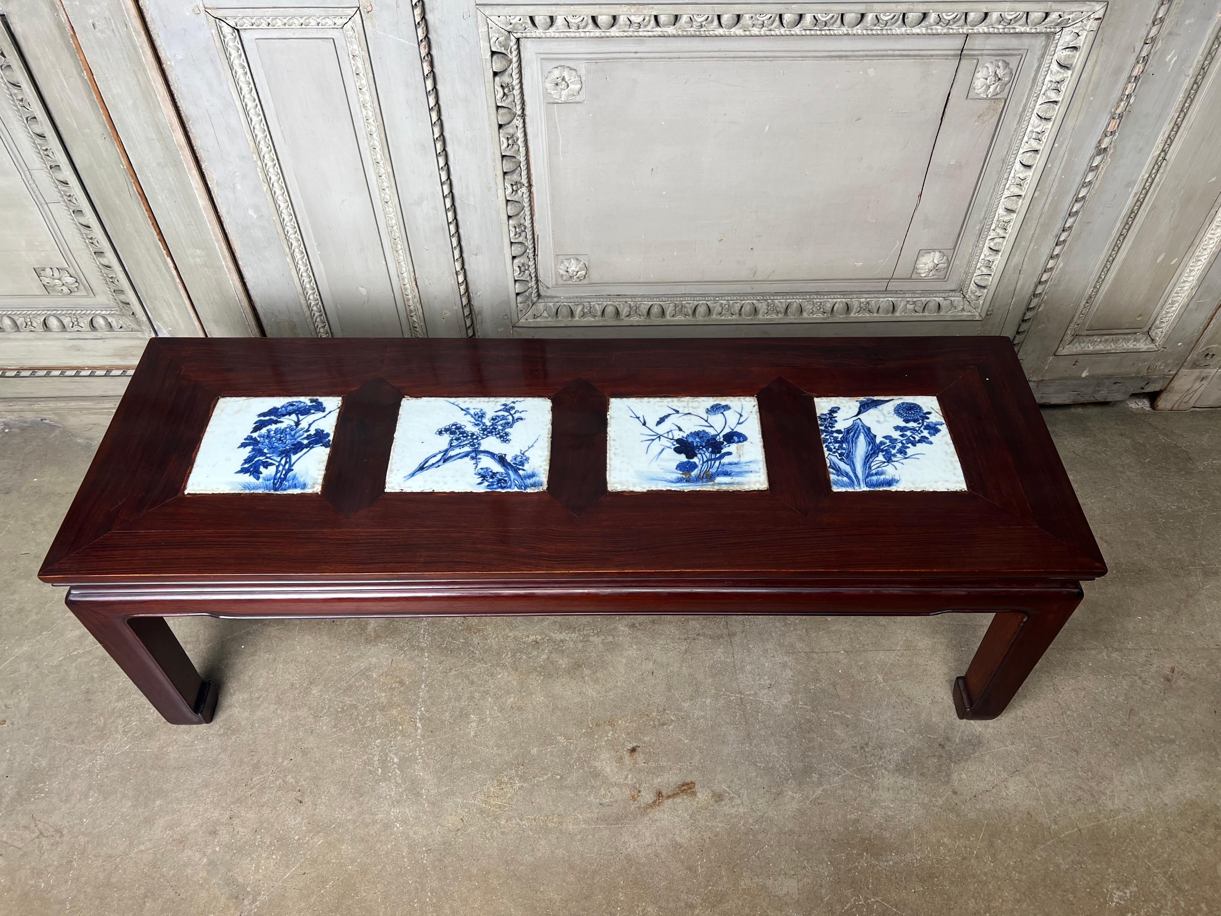 Chinese Coffee Table with 19th Century Blue and White Tiles In Good Condition For Sale In Dallas, TX