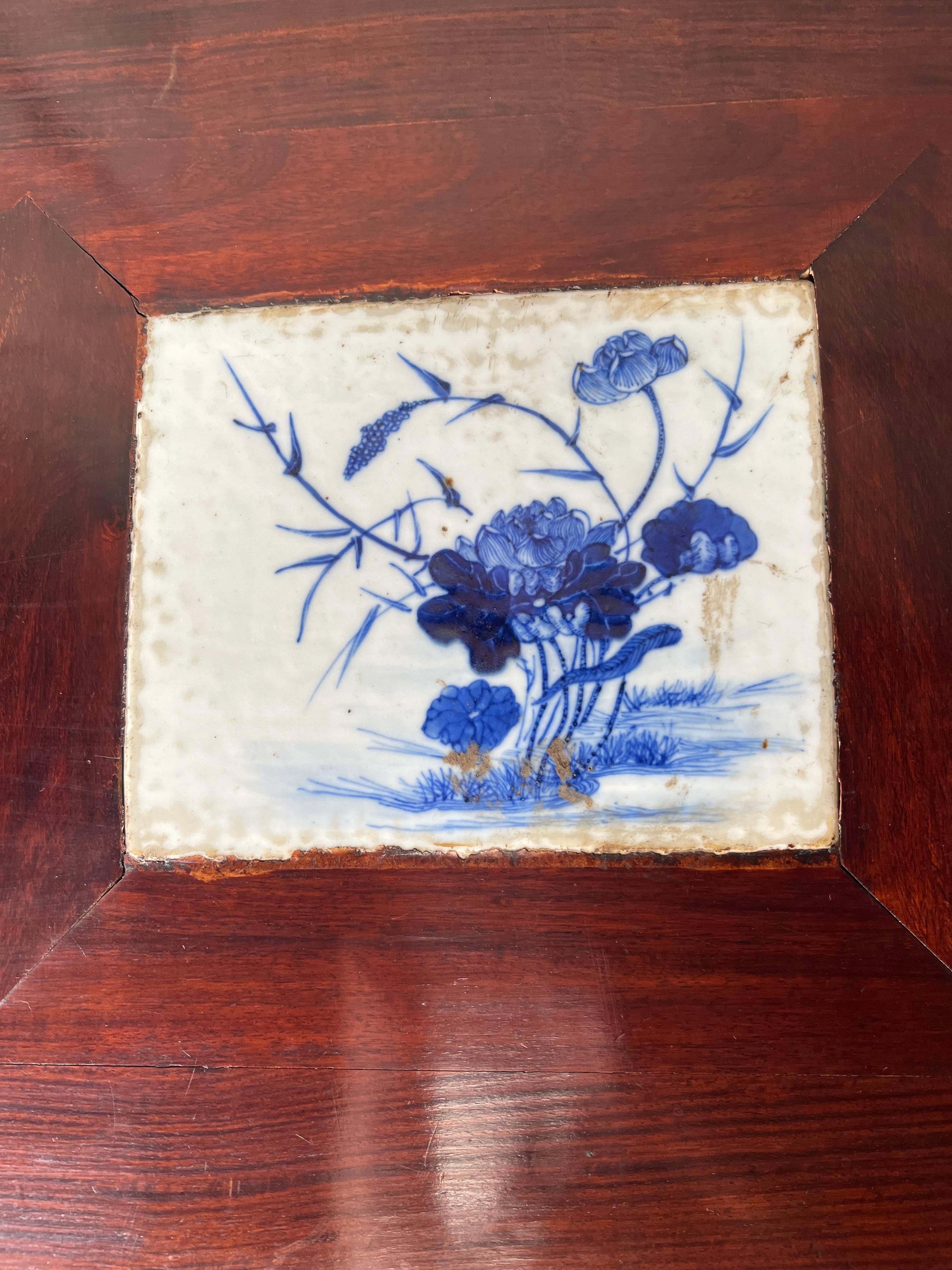 Porcelain Chinese Coffee Table with 19th Century Blue and White Tiles For Sale