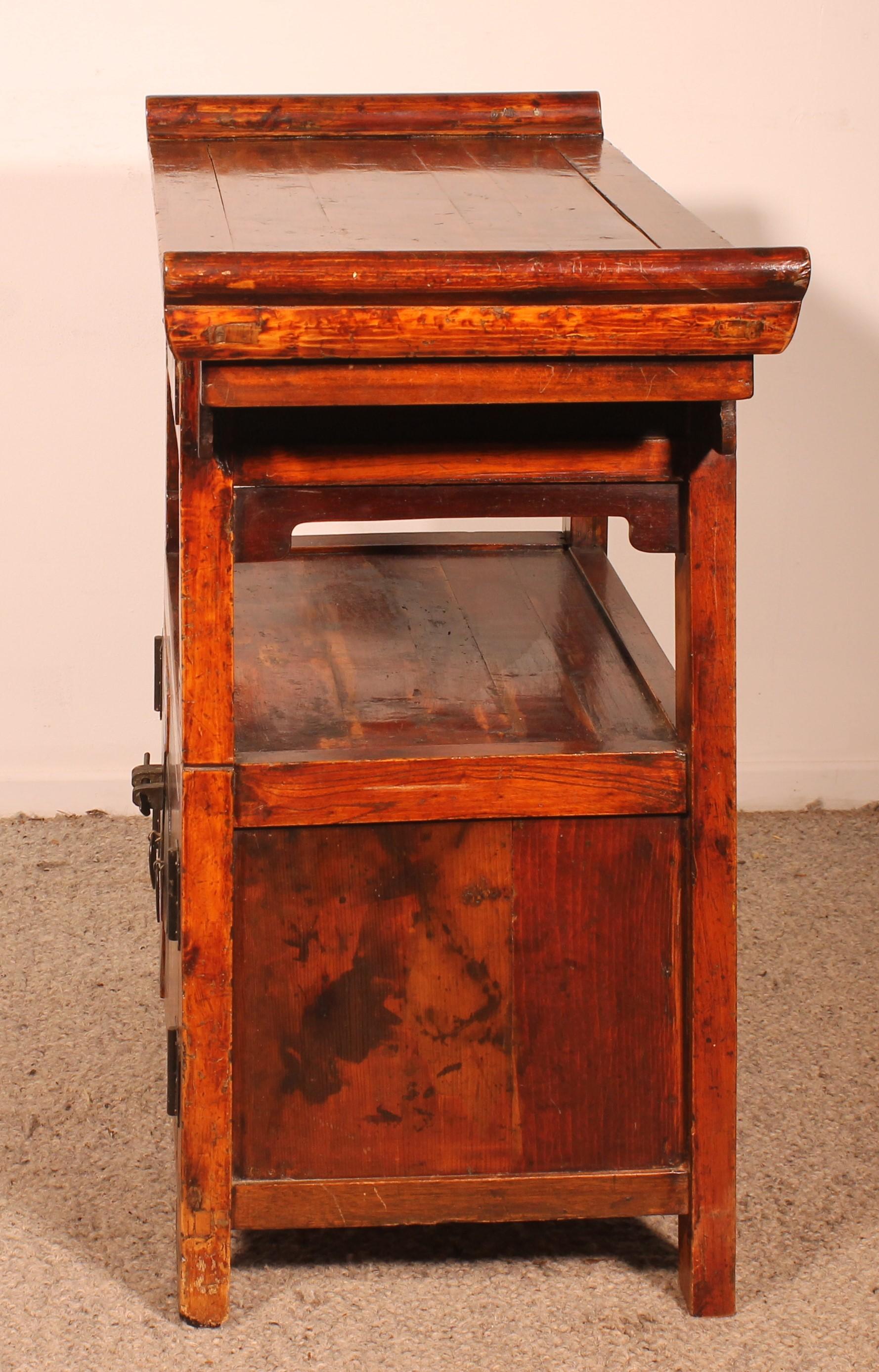 Chinese Console From The 19th Century For Sale 2