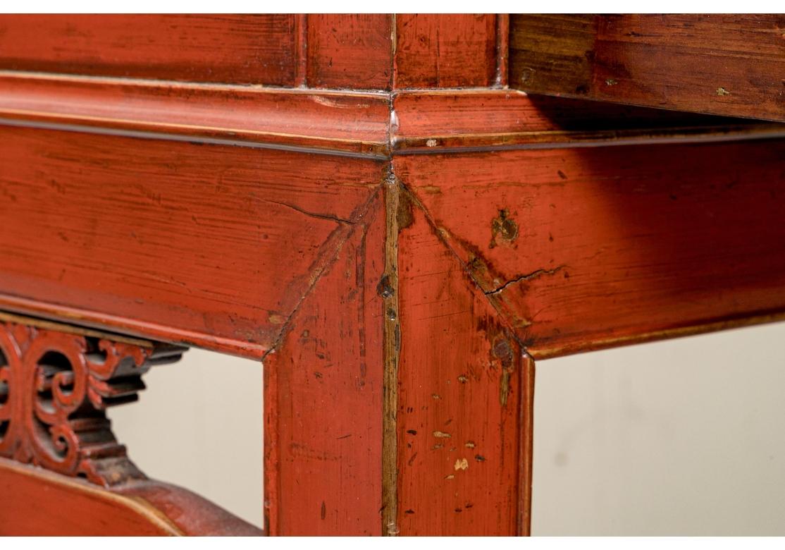 Consola china lacada en cinabrio Madera