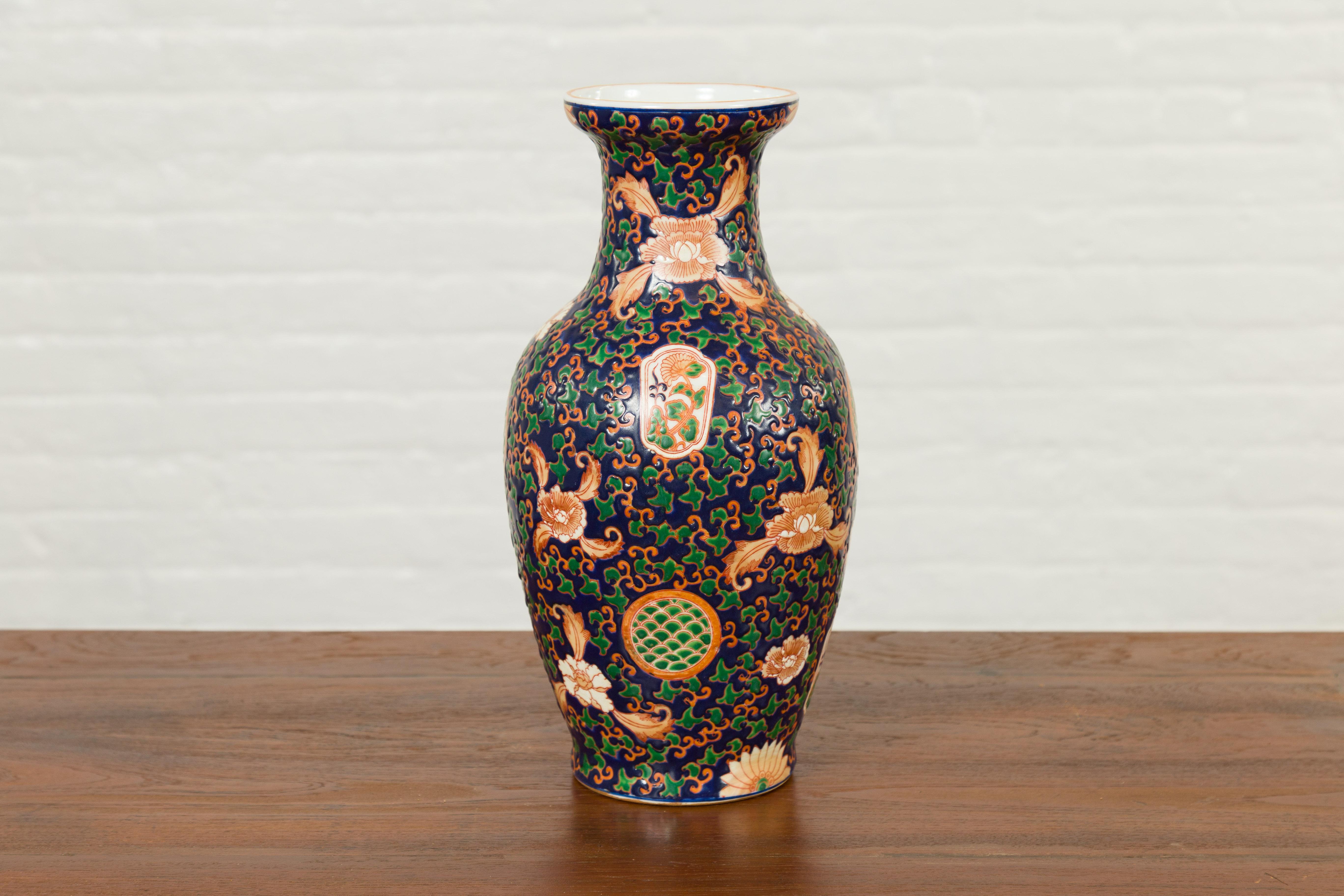Chinese Contemporary Hand Painted Vase with Cobalt Blue Ground and Floral Decor For Sale 7