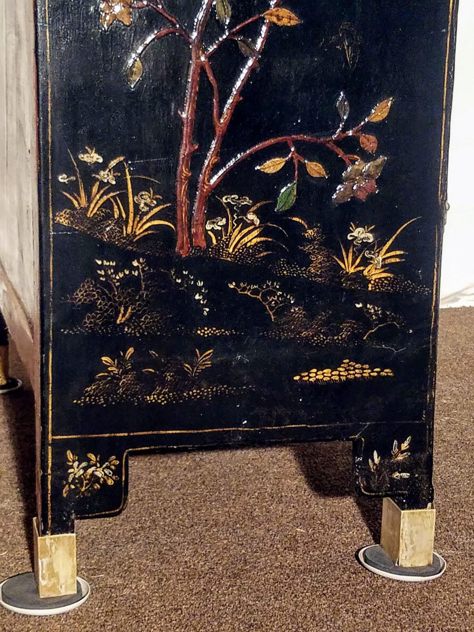 Chinese Coromandel Lacquer Cabinet Regency Period, Early 20th Century In Good Condition In Camden, ME