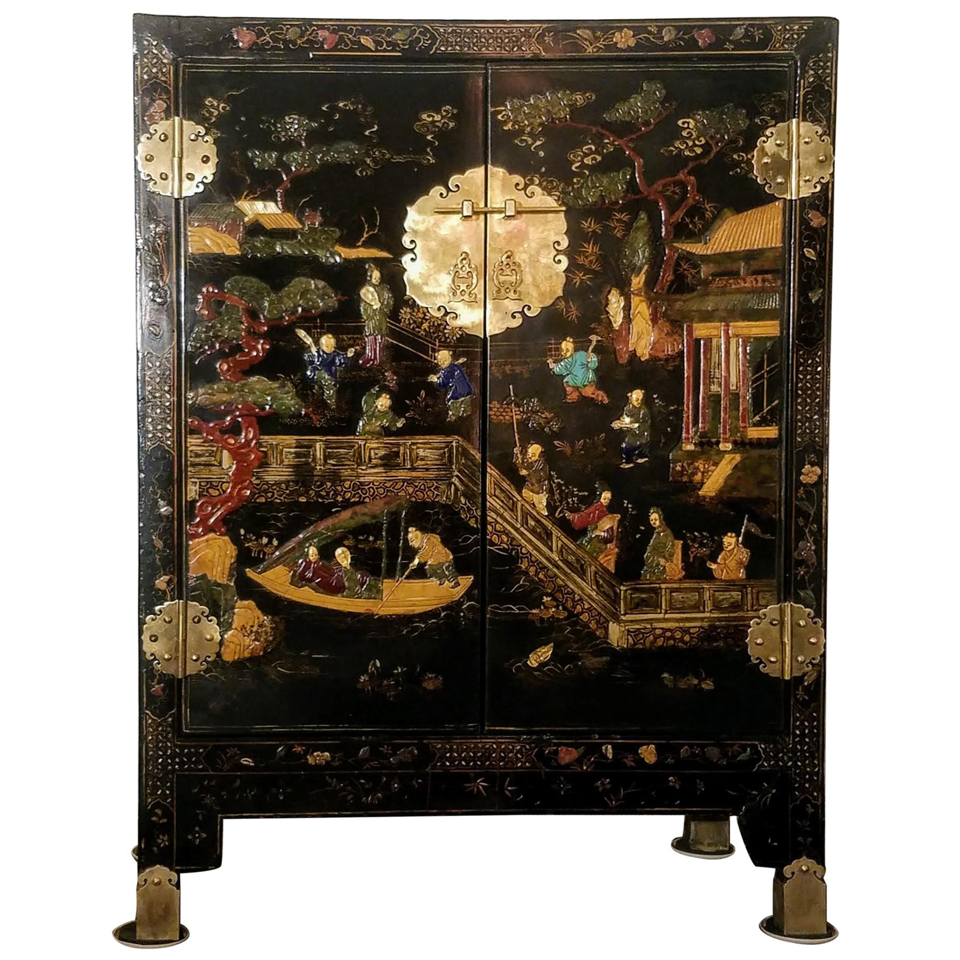 Chinese Coromandel Lacquer Cabinet Regency Period, Early 20th Century