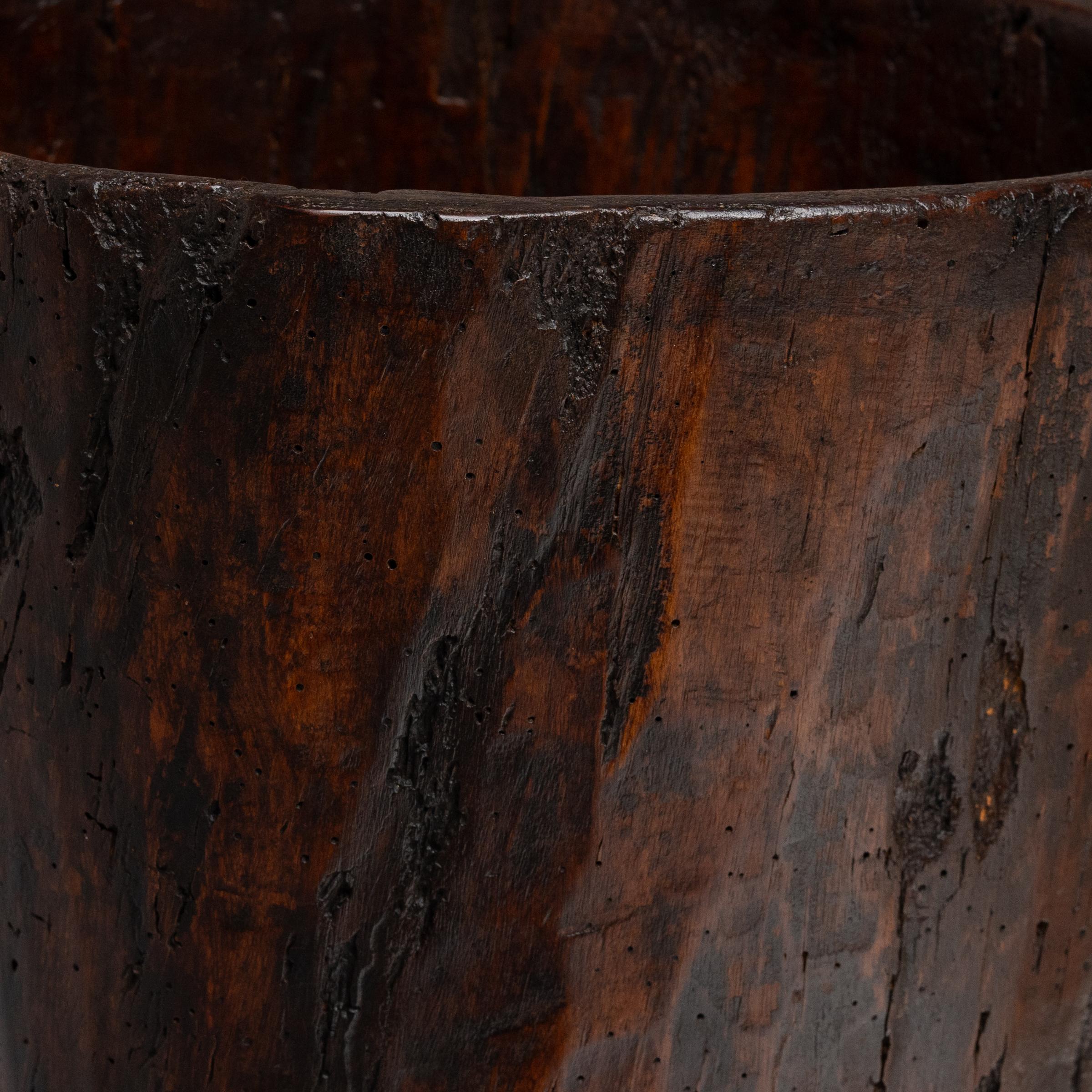 Chinese Courtyard Grain Container, c. 1900 In Good Condition For Sale In Chicago, IL