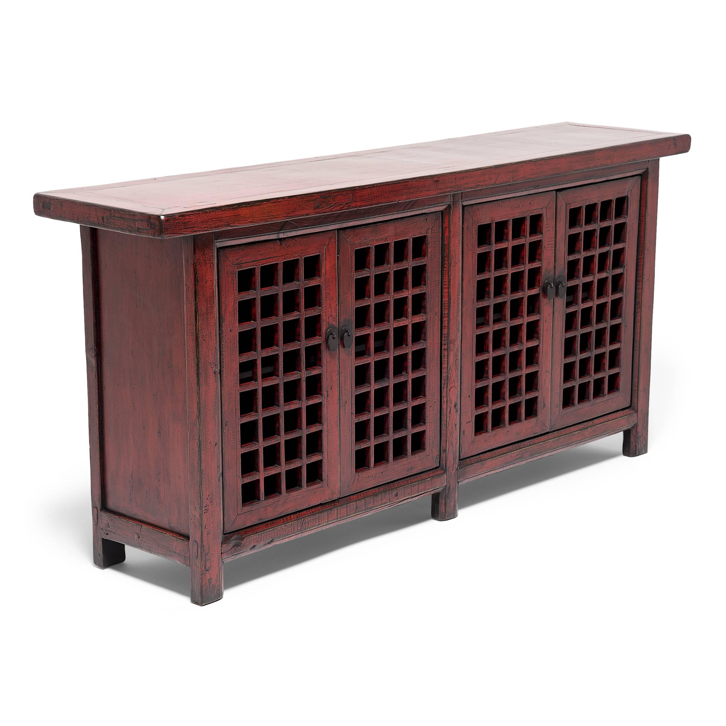 Chinese Courtyard Lattice Coffer In Good Condition In Chicago, IL