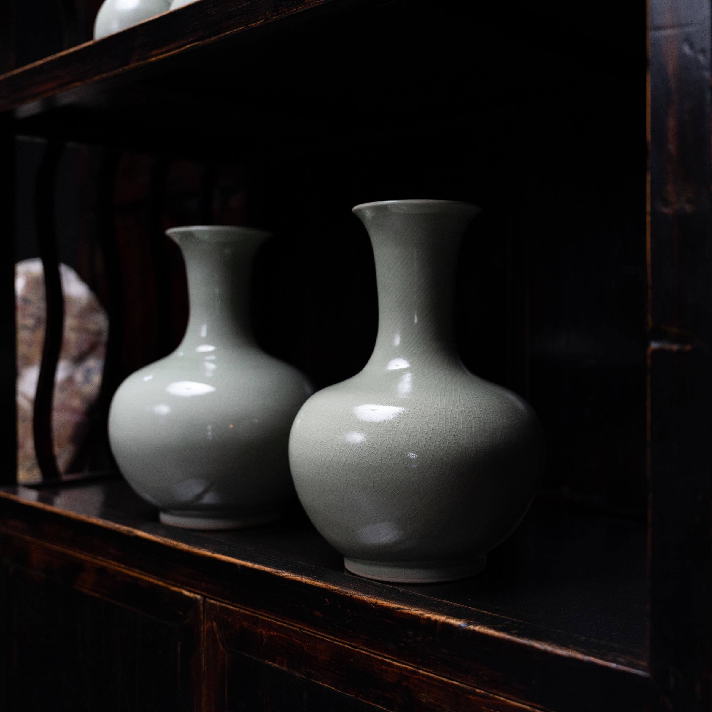 Chinois Vase poire céladon craquelé chinois en vente