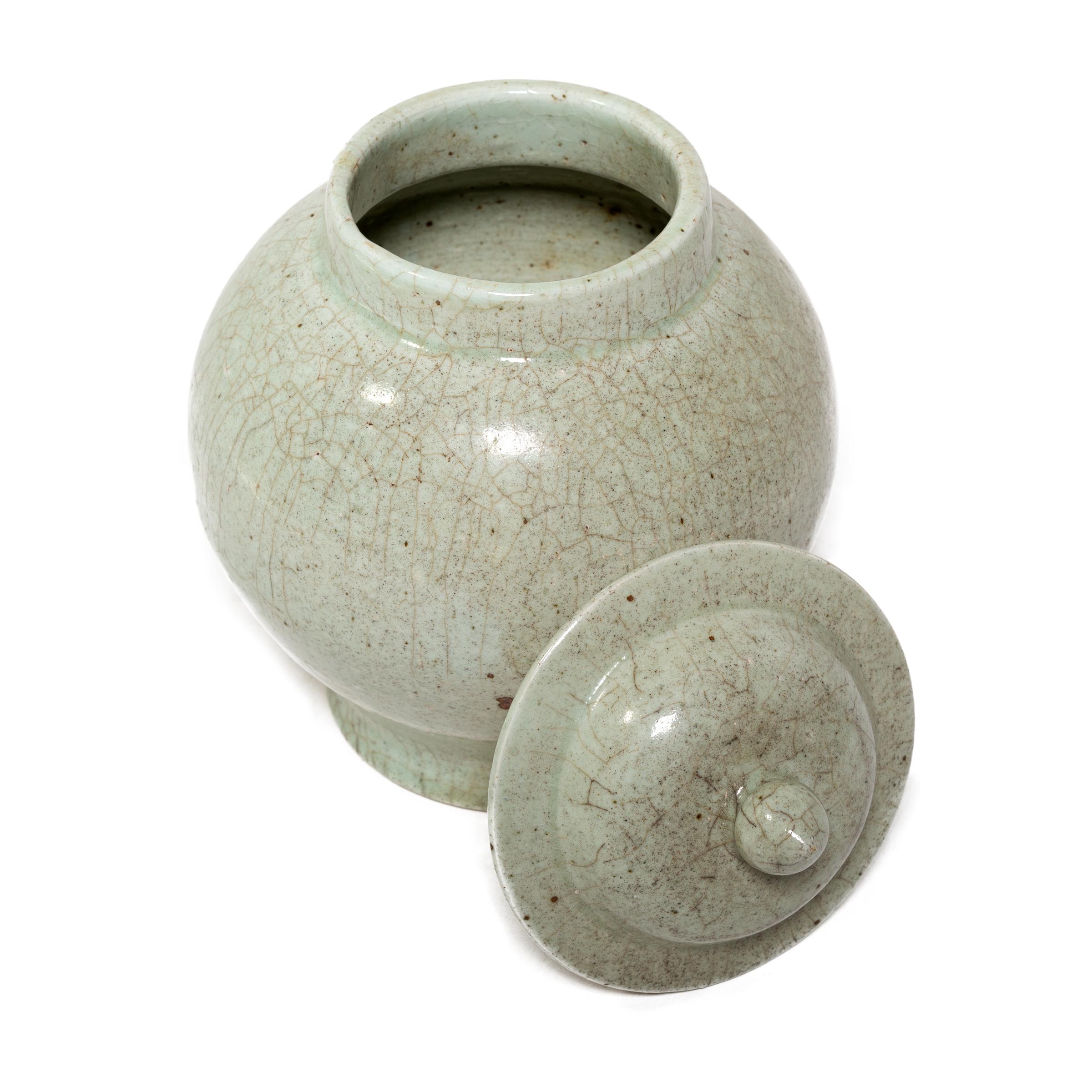 Ceramic Chinese Crazed Celadon Ginger Jar