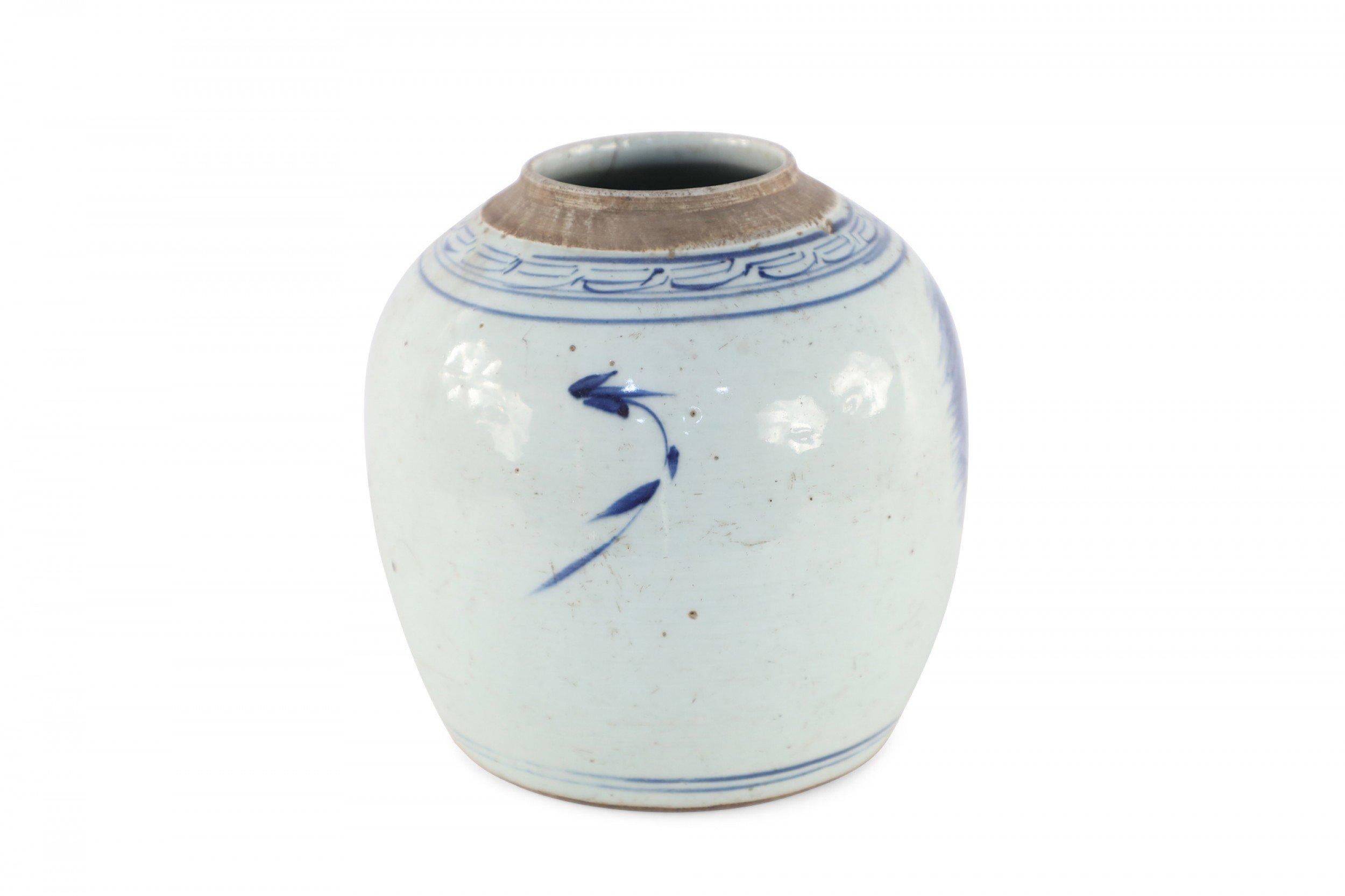 Chinese Cream and Blue Floral Ginger Jar 1