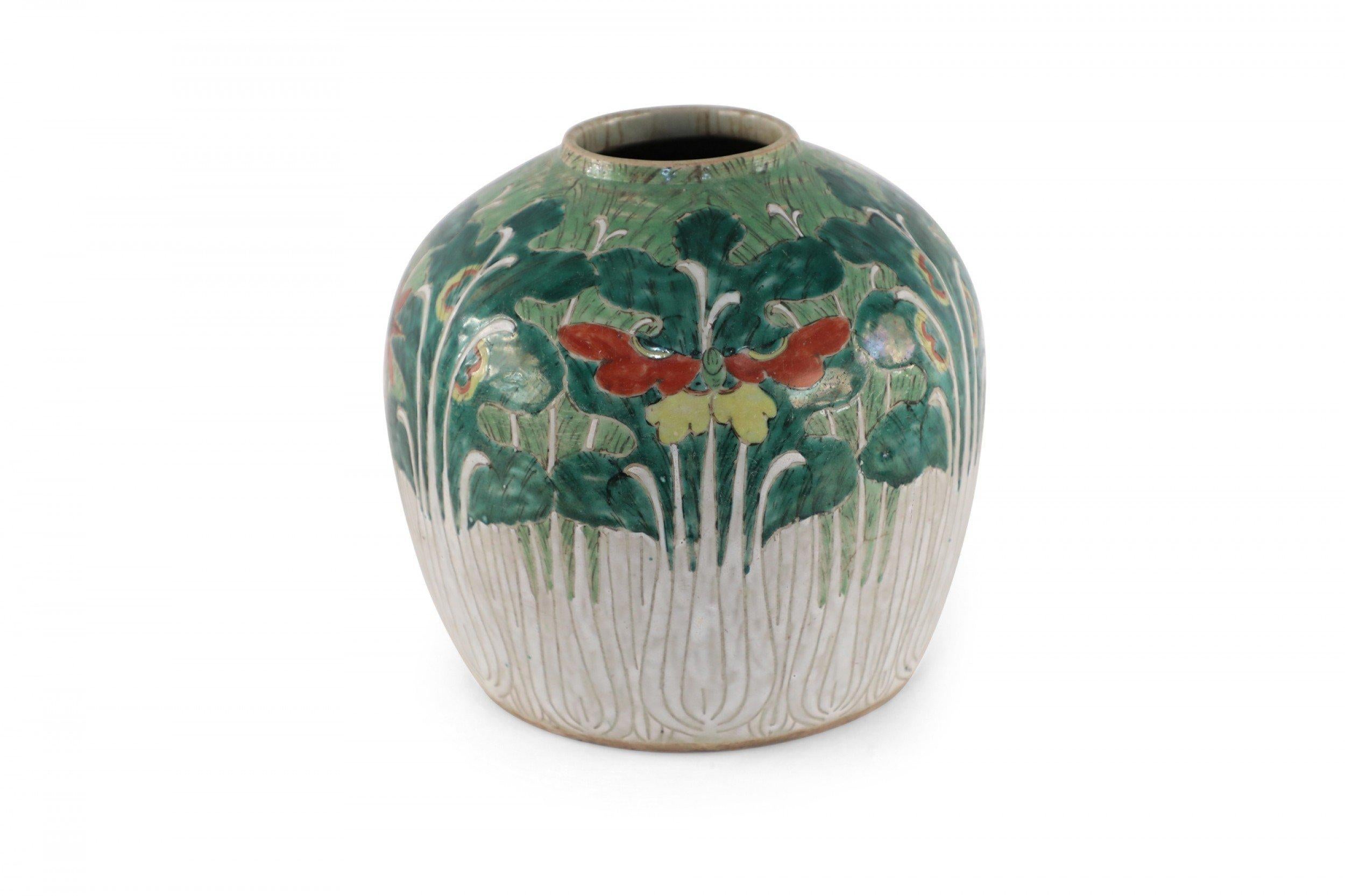 Chinese Cream and Green Vegetal Design Porcelain Vase For Sale 2
