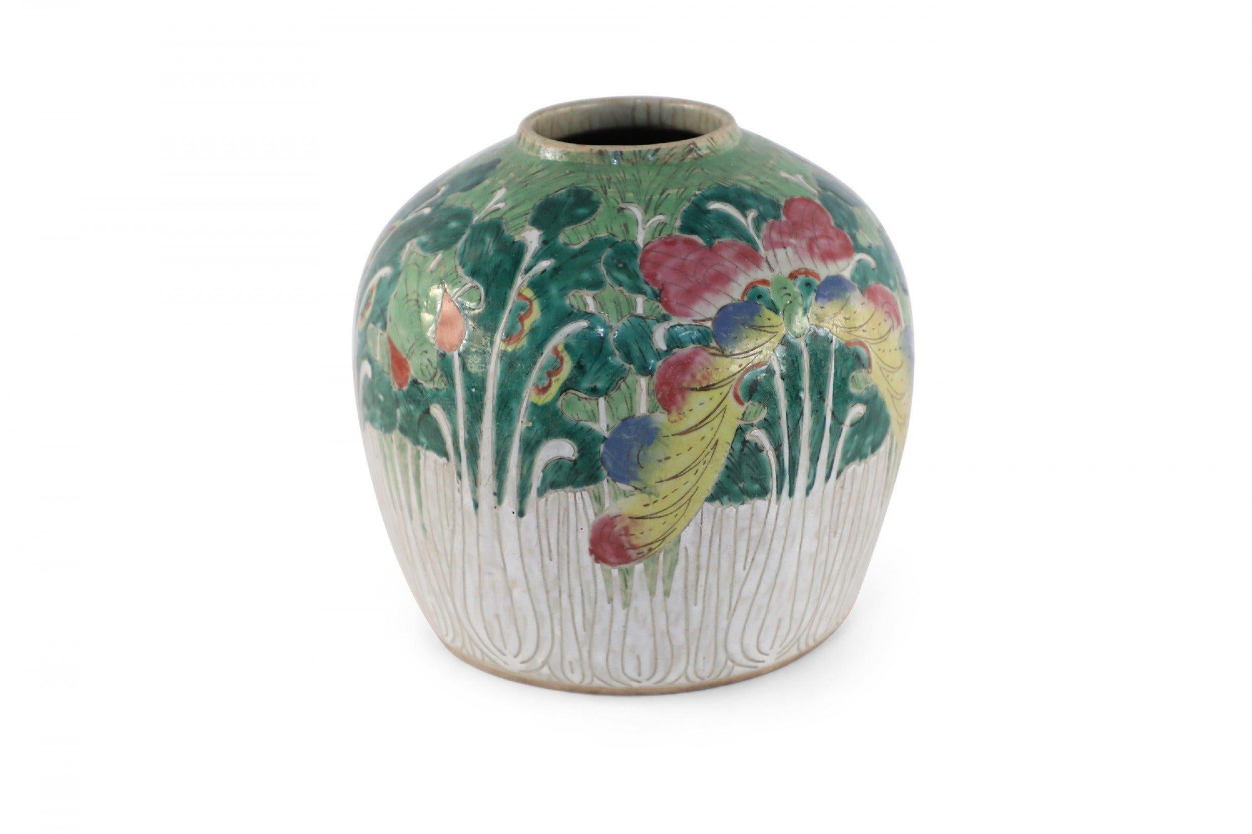 Chinese Cream and Green Vegetal Design Porcelain Vase For Sale 3