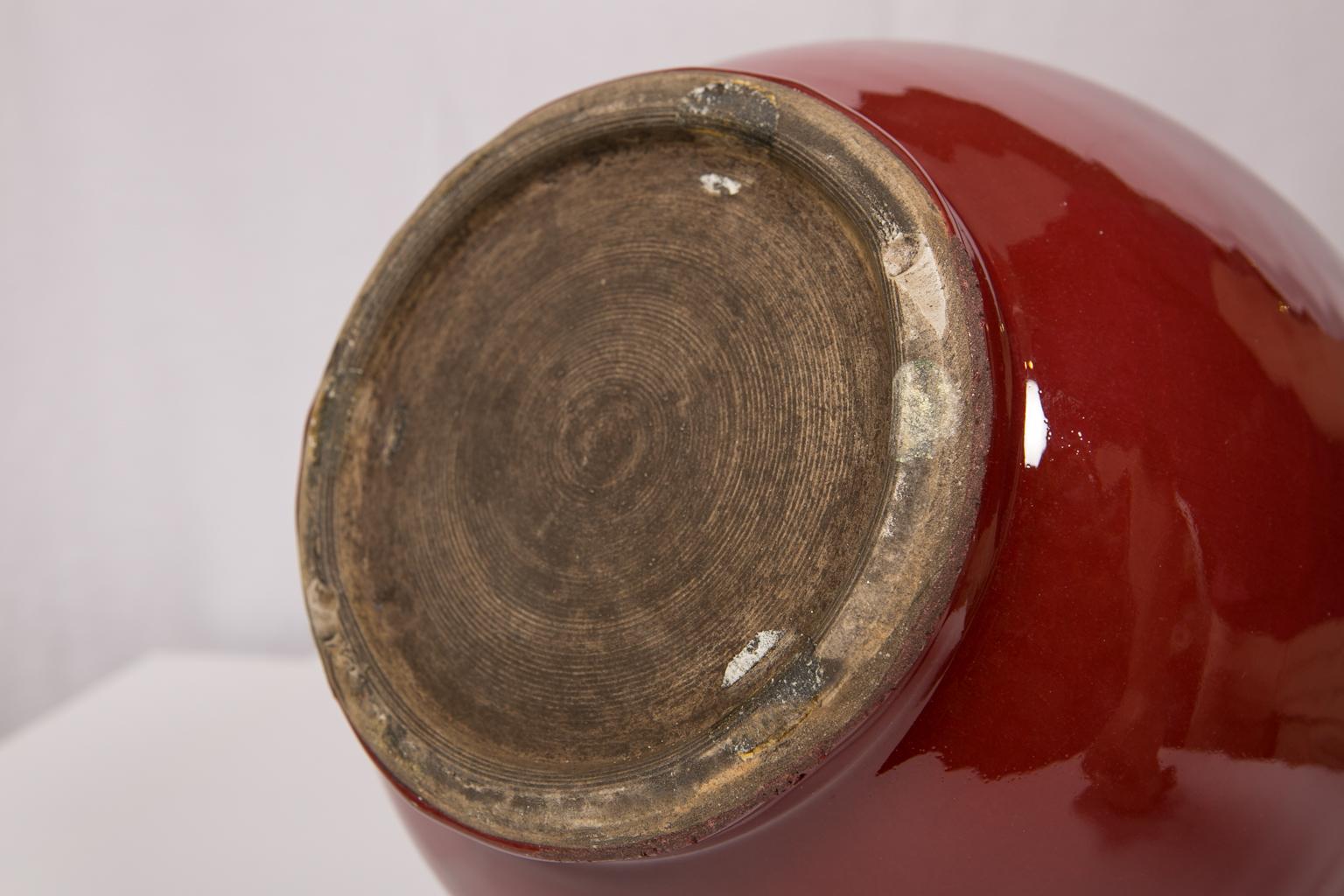 Stoneware Chinese Crimson Long-Neck Vase and Stand circa 1820