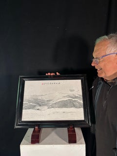 Peinture chinoise en pierre de rêve de Dali, Montagne étonnante et passage d'eau, signée