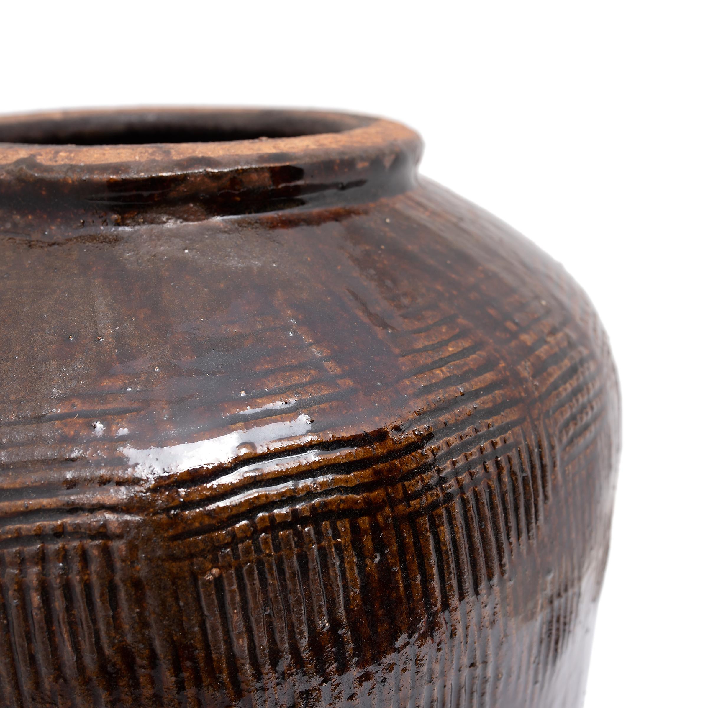Chinese Dark Glazed Kitchen Jar, C. 1850 In Good Condition In Chicago, IL