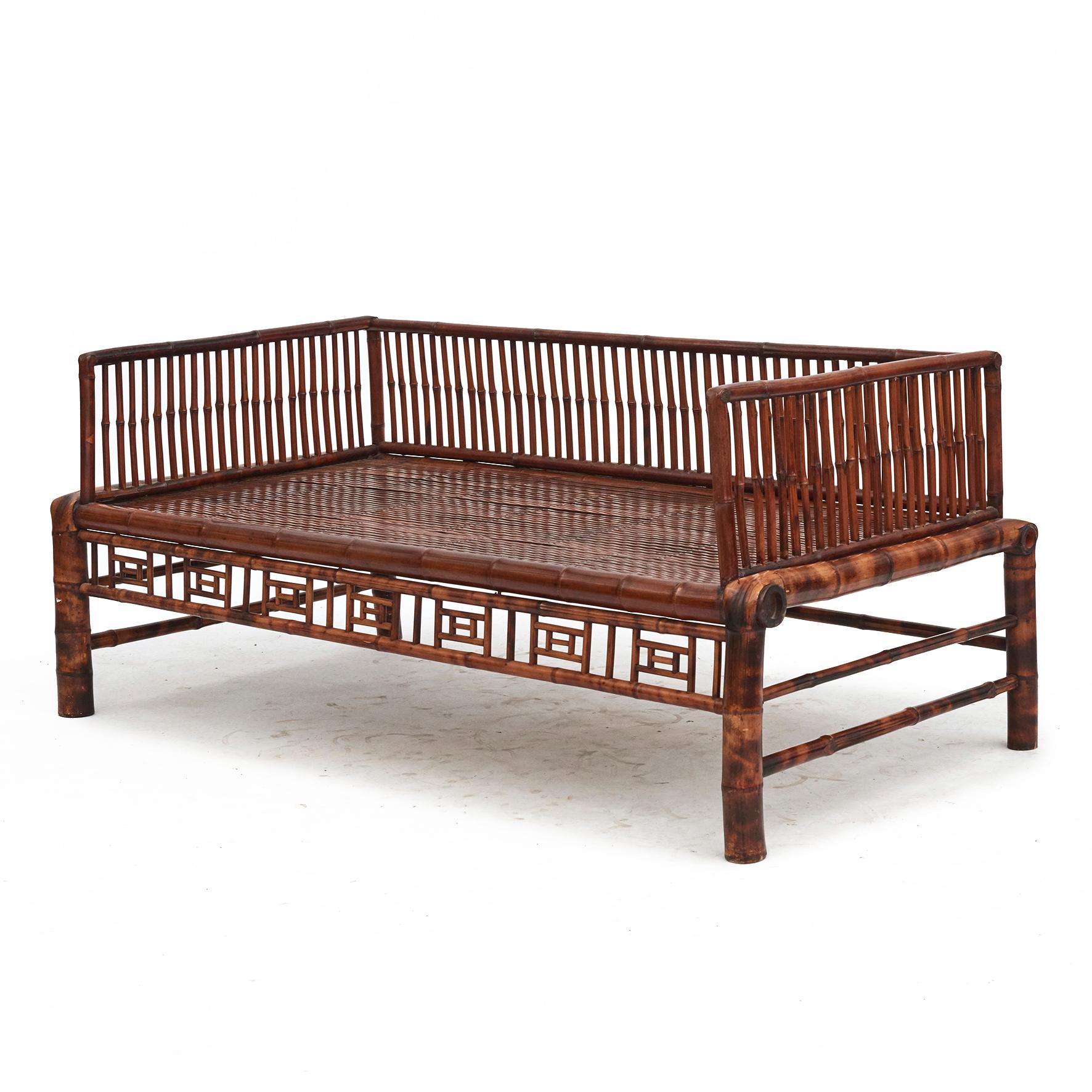 Daybed made of flamed bamboo, called 