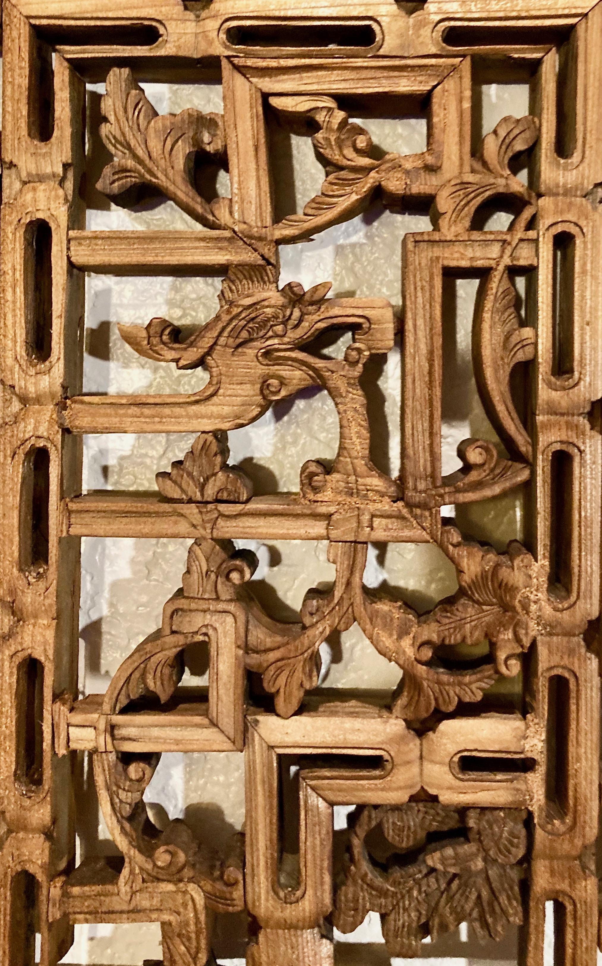 Conventional quality lattice panel, lightweight lattice work with dragon and floral motif, and two-piece frame.