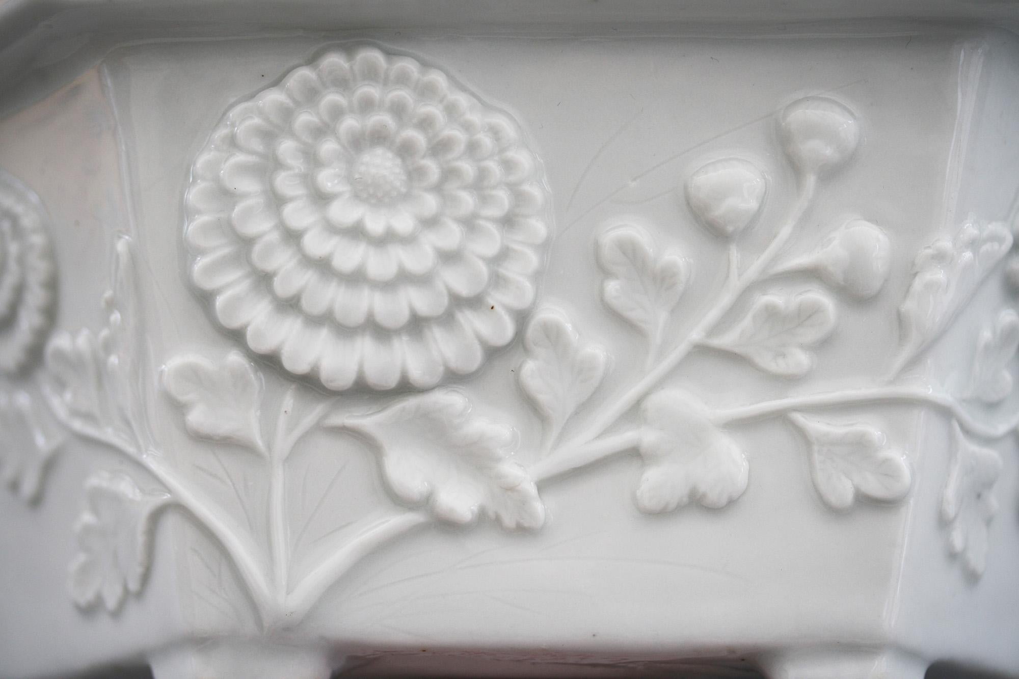Chinese Dehua Blanc De Chine Porcelain Hexagonal Jardinière, 18th Century 1