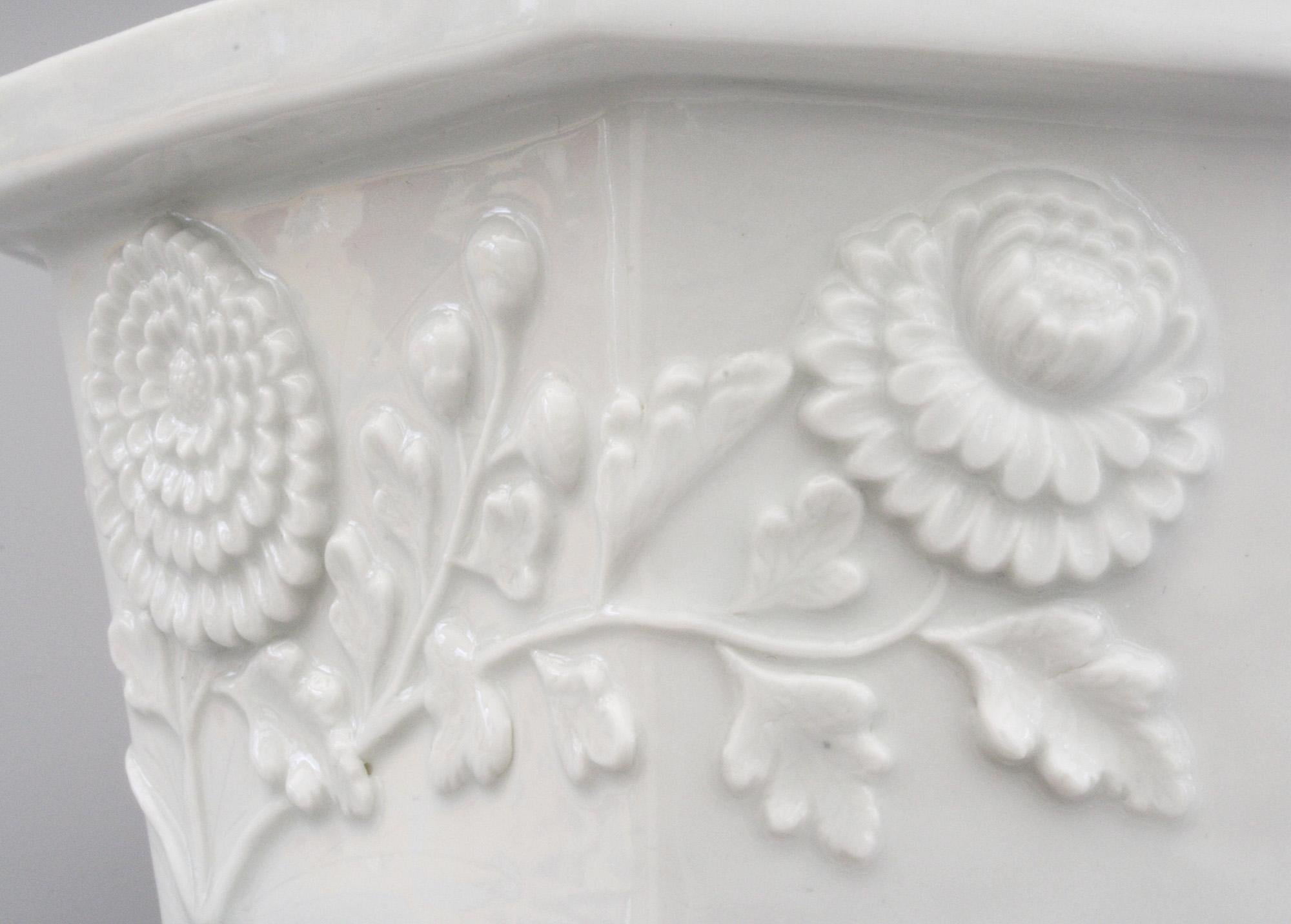 Chinese Dehua Blanc De Chine Porcelain Hexagonal Jardinière, 18th Century 2
