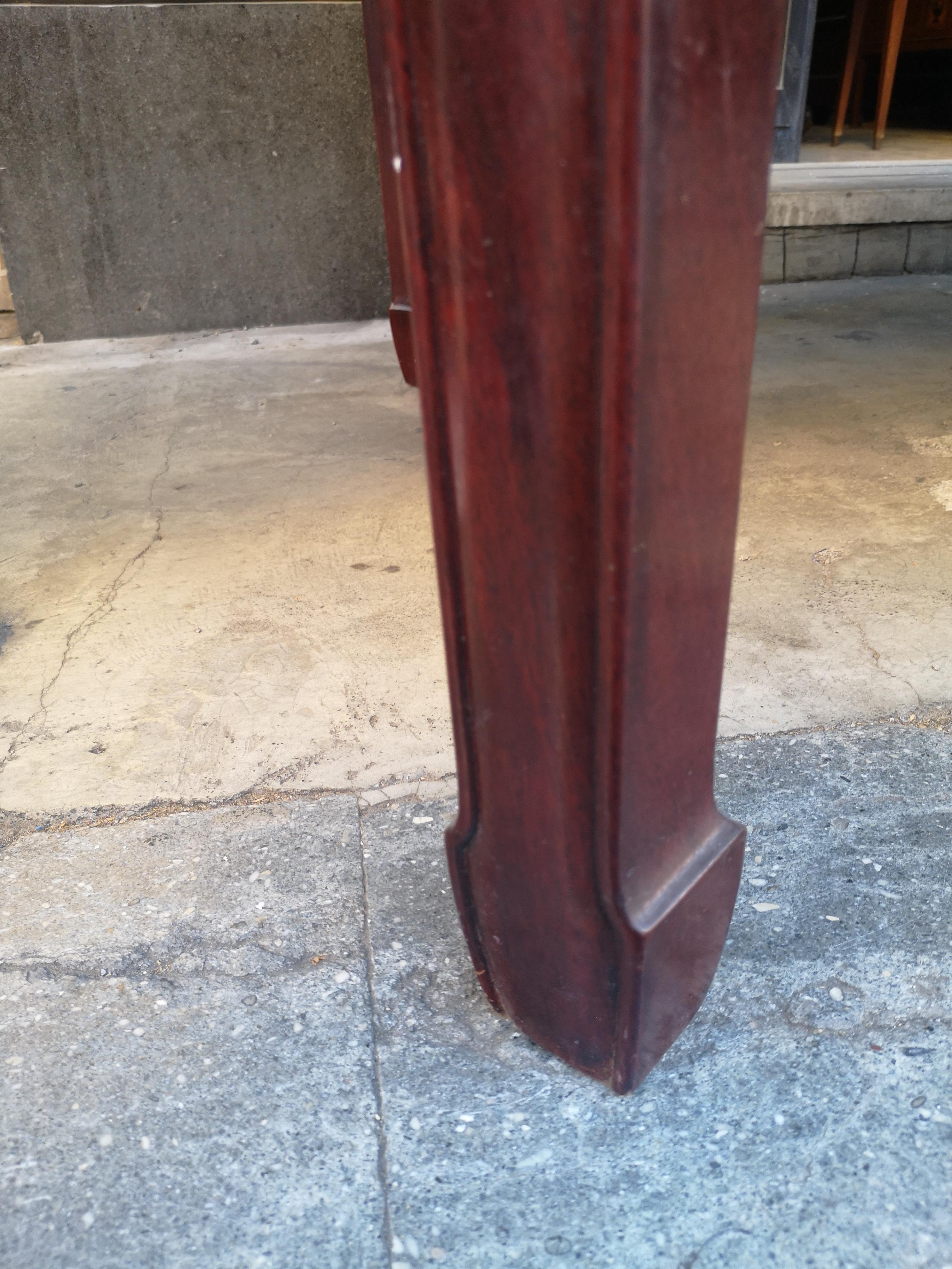 Chinese dining table 112 cm in mahogany from the 1970s with 2 extensions 204 cm in vendita 3
