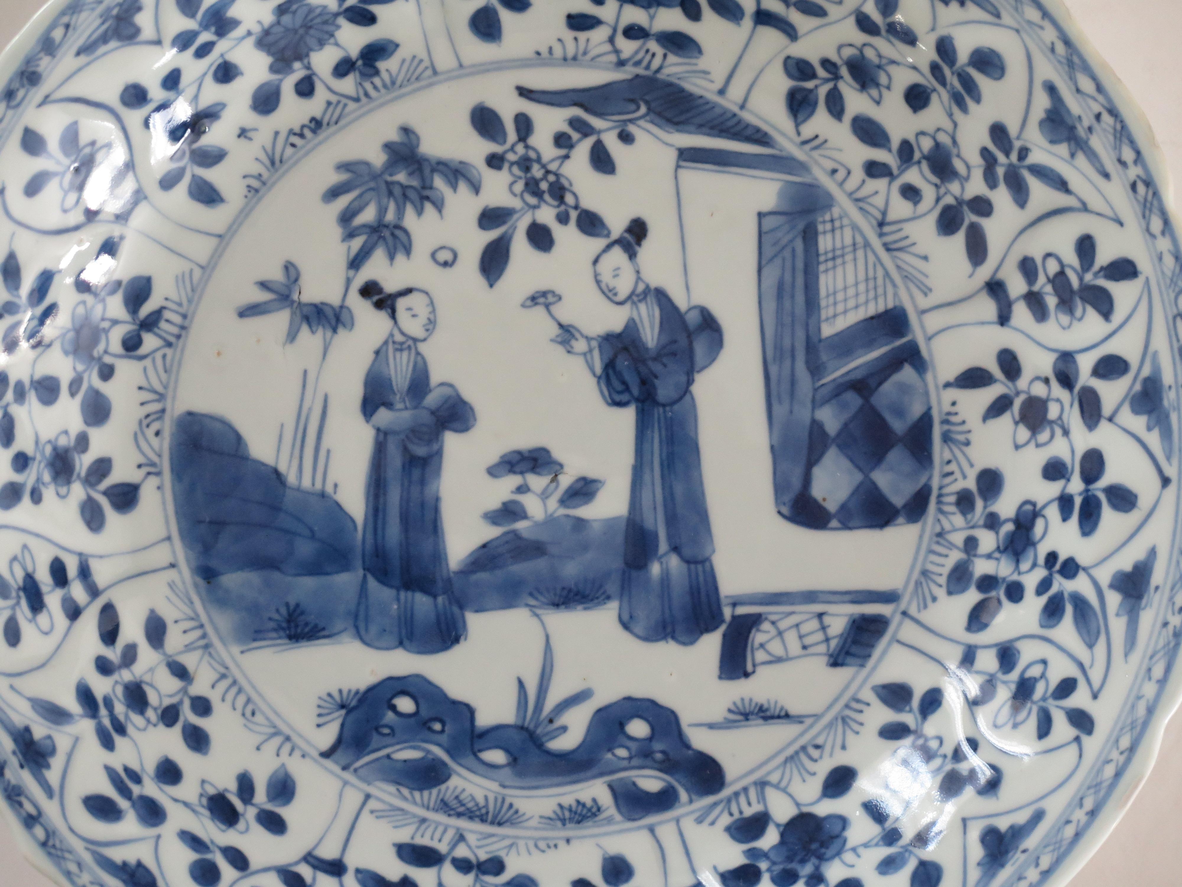 Chinese Dish or Plate Porcelain Blue & White, Late Kangxi or Yongzheg Ca 1720 In Good Condition In Lincoln, Lincolnshire