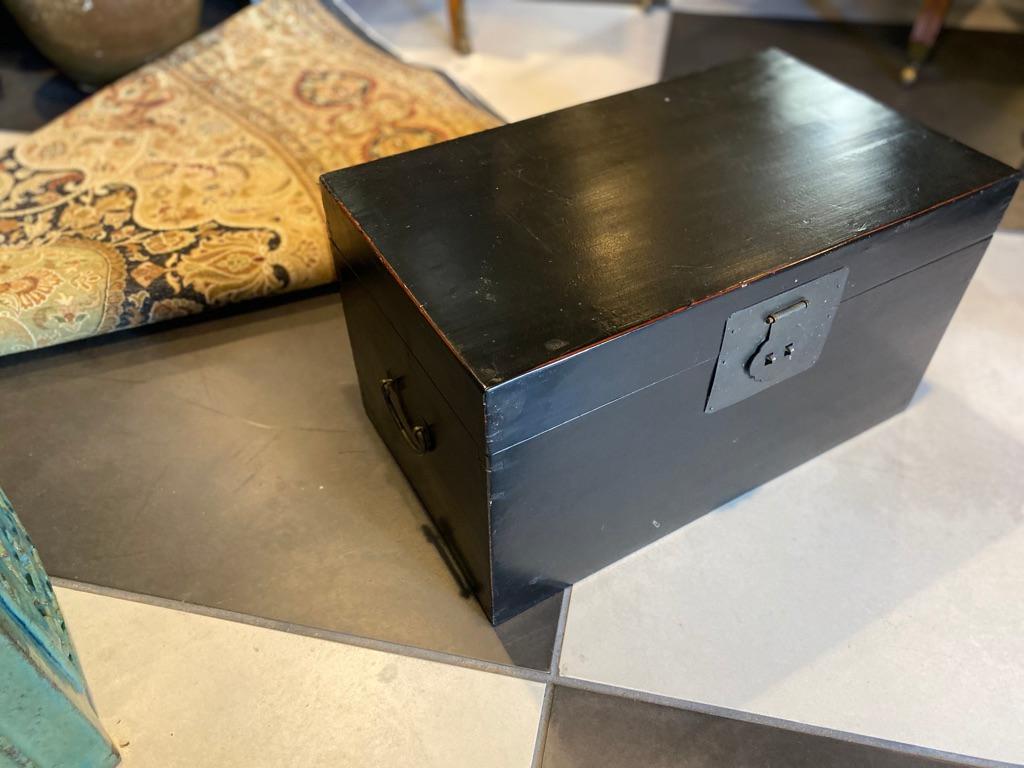 Chinese Document Box In Good Condition In Sarasota, FL