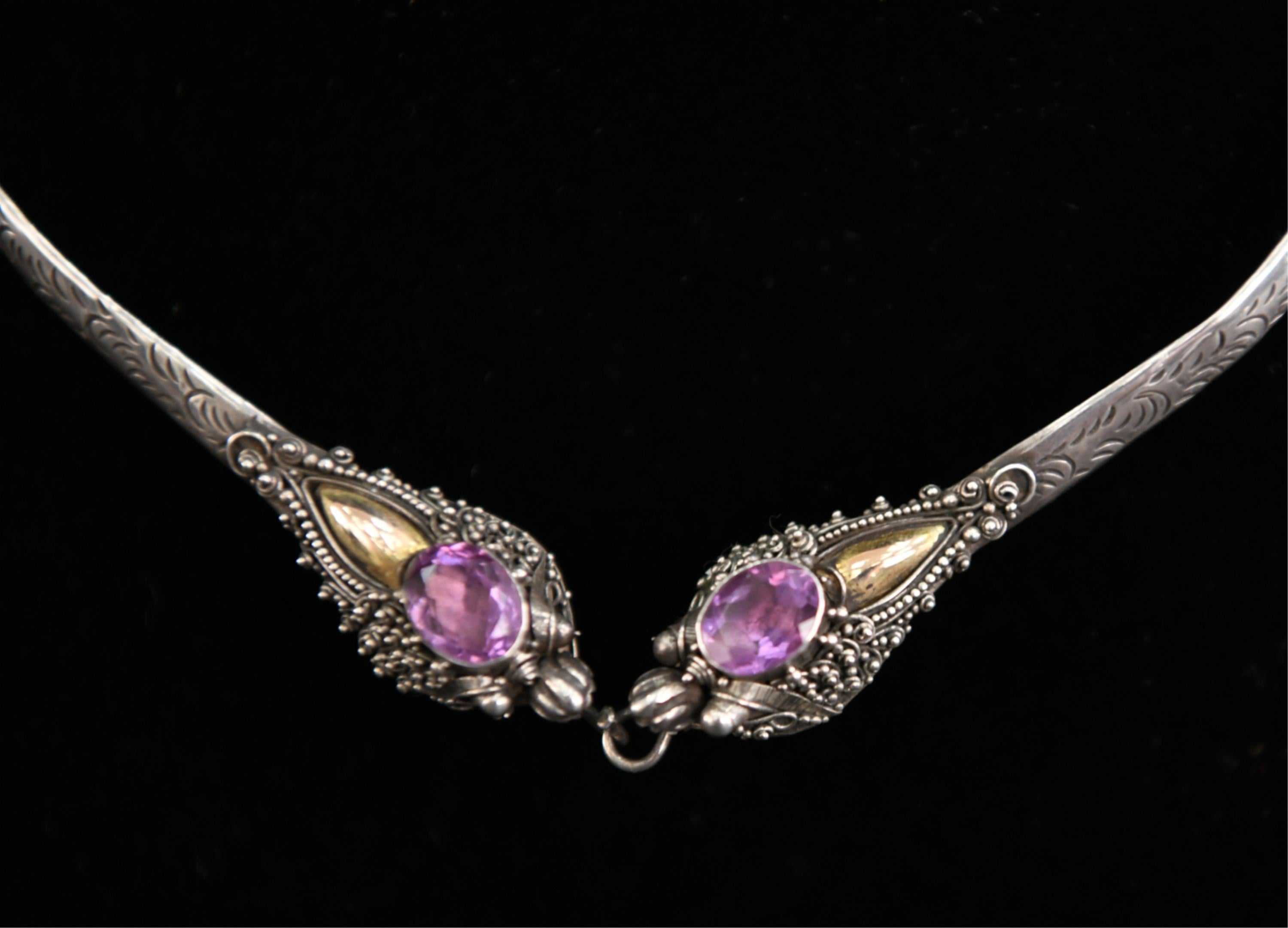 20th Century Chinese Double Dragon Silver and Amethyst Choker For Sale