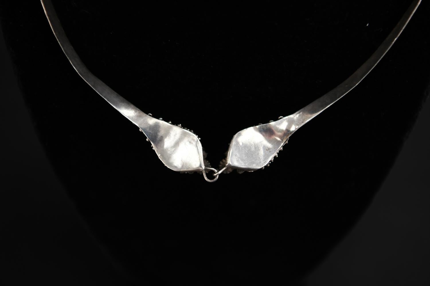 Chinesischer Doppeldrache Silber und Amethyst Halsband im Angebot 3