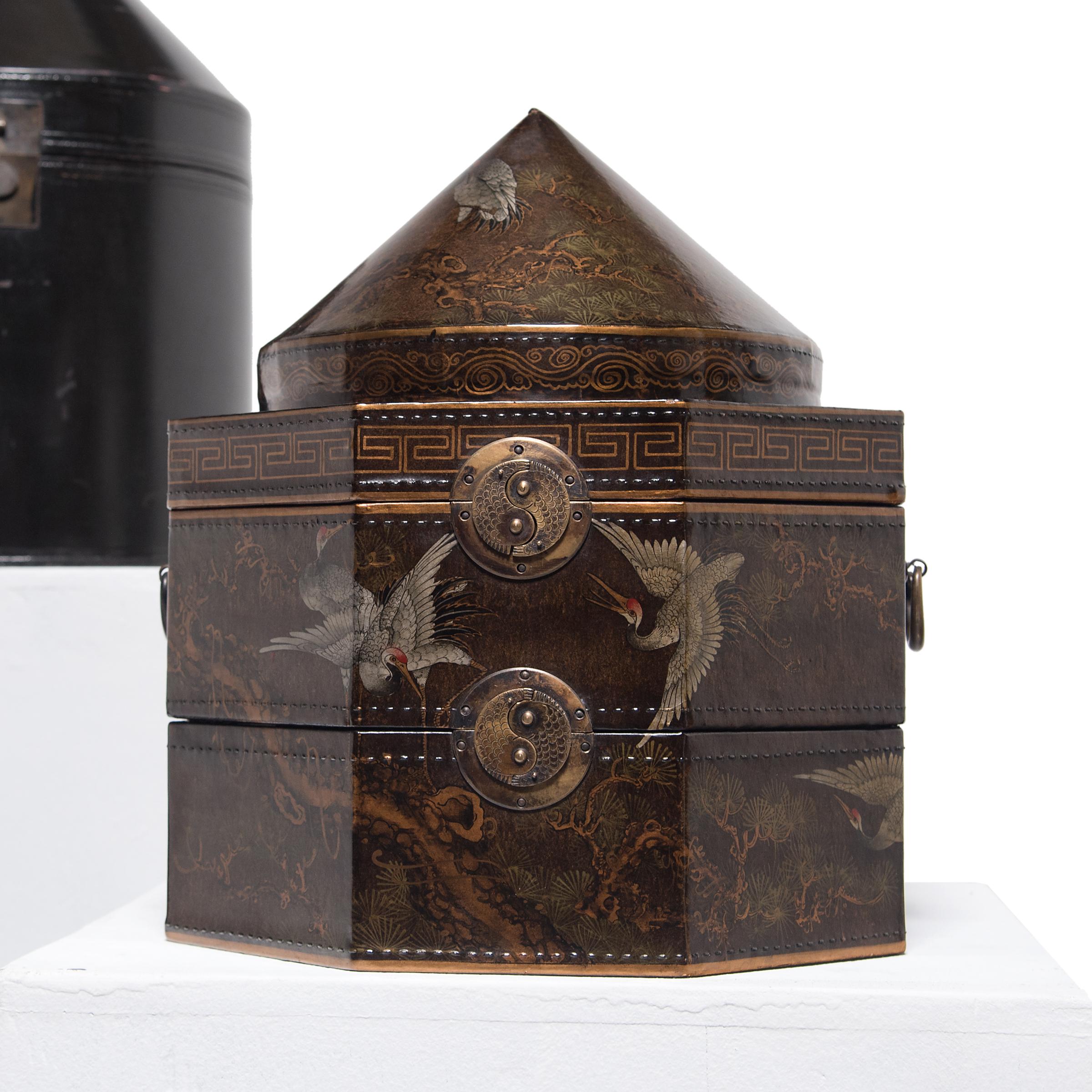 Chinese Double Longevity Hat Box, Early 20th Century 7
