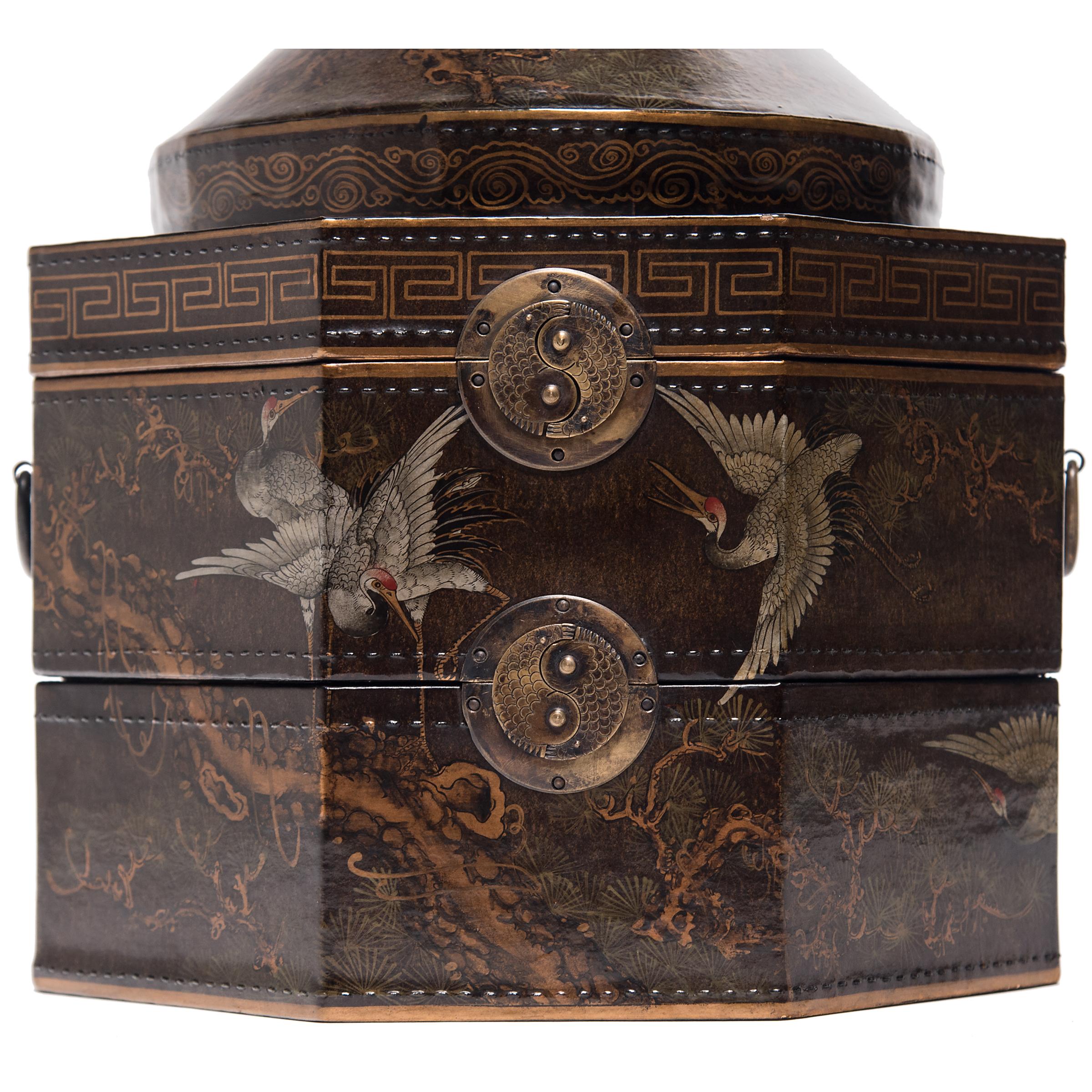 Chinese Double Longevity Hat Box, Early 20th Century 3