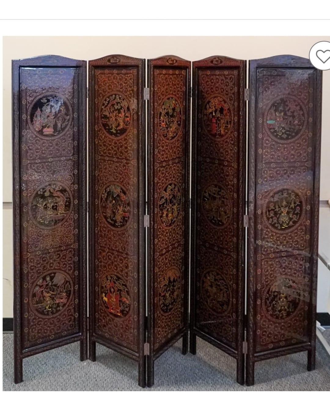 Chinese Double Sided Black Lacquered and Decorated 5 Fold Floor Screen For Sale 2