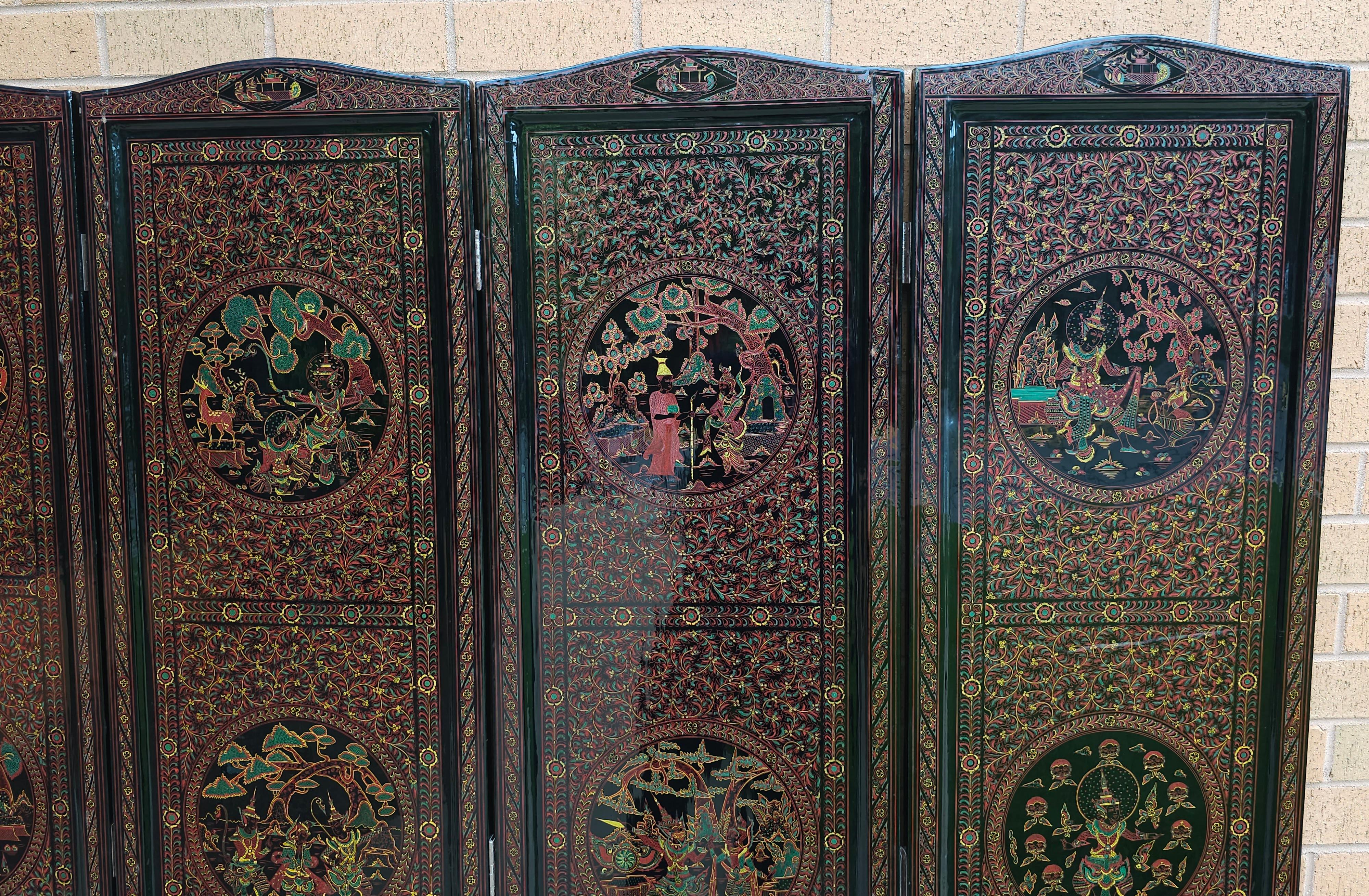 Chinoiserie Chinese Double Sided Black Lacquered and Decorated 5 Fold Floor Screen For Sale