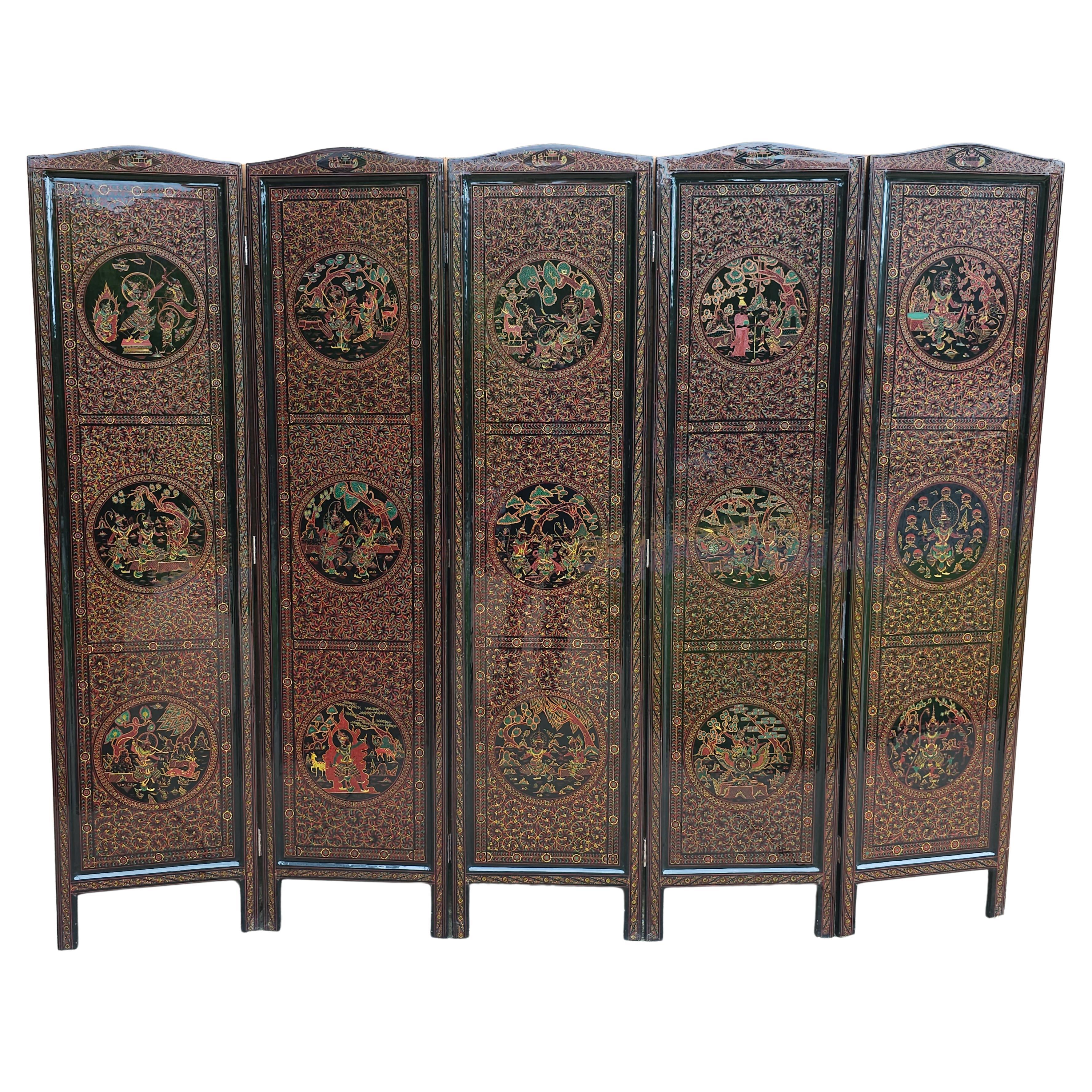 Chinese Double Sided Black Lacquered and Decorated 5 Fold Floor Screen For Sale