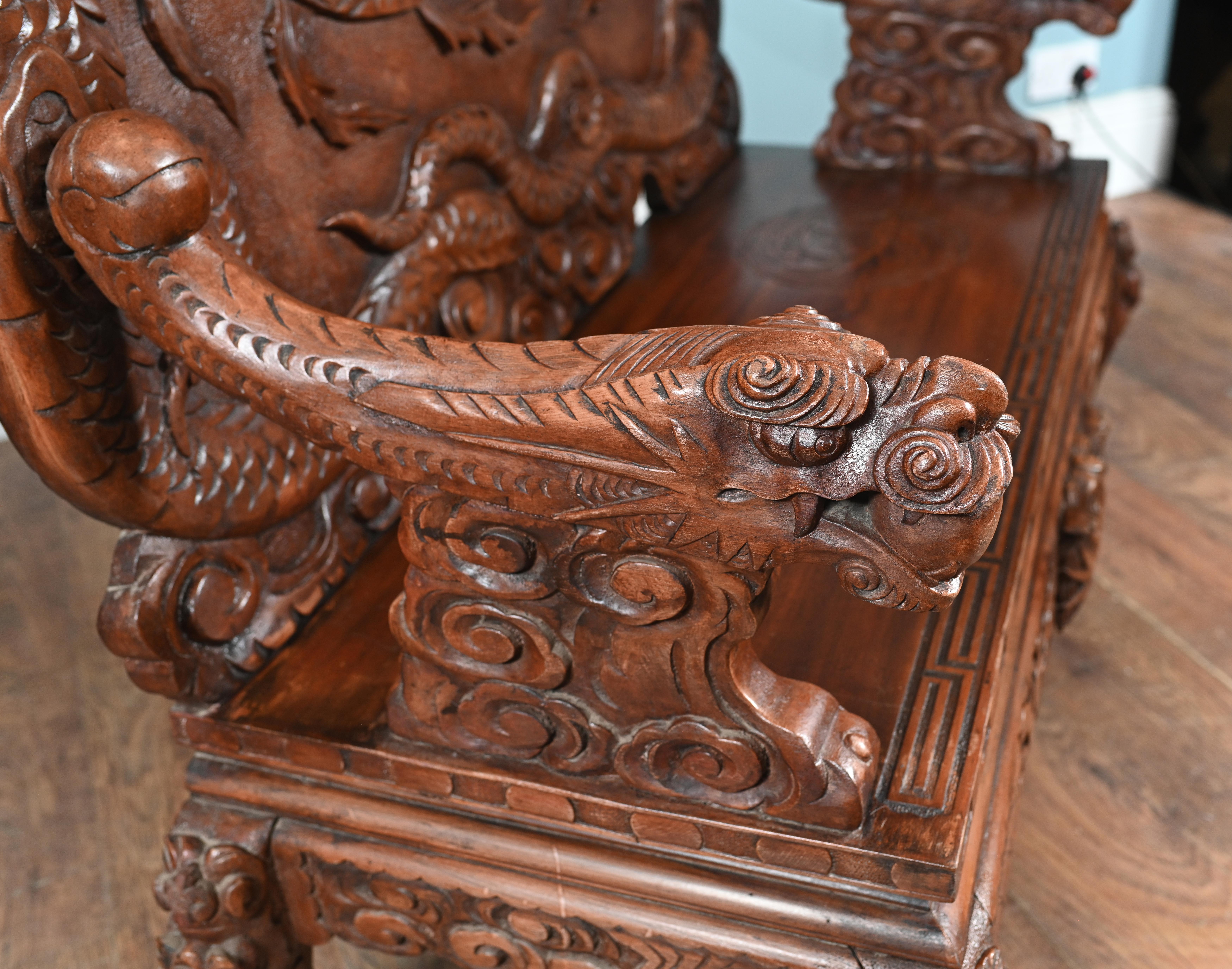 Legno Panchina cinese a forma di drago con seduta intagliata Lacca di cinabro 1860 in vendita