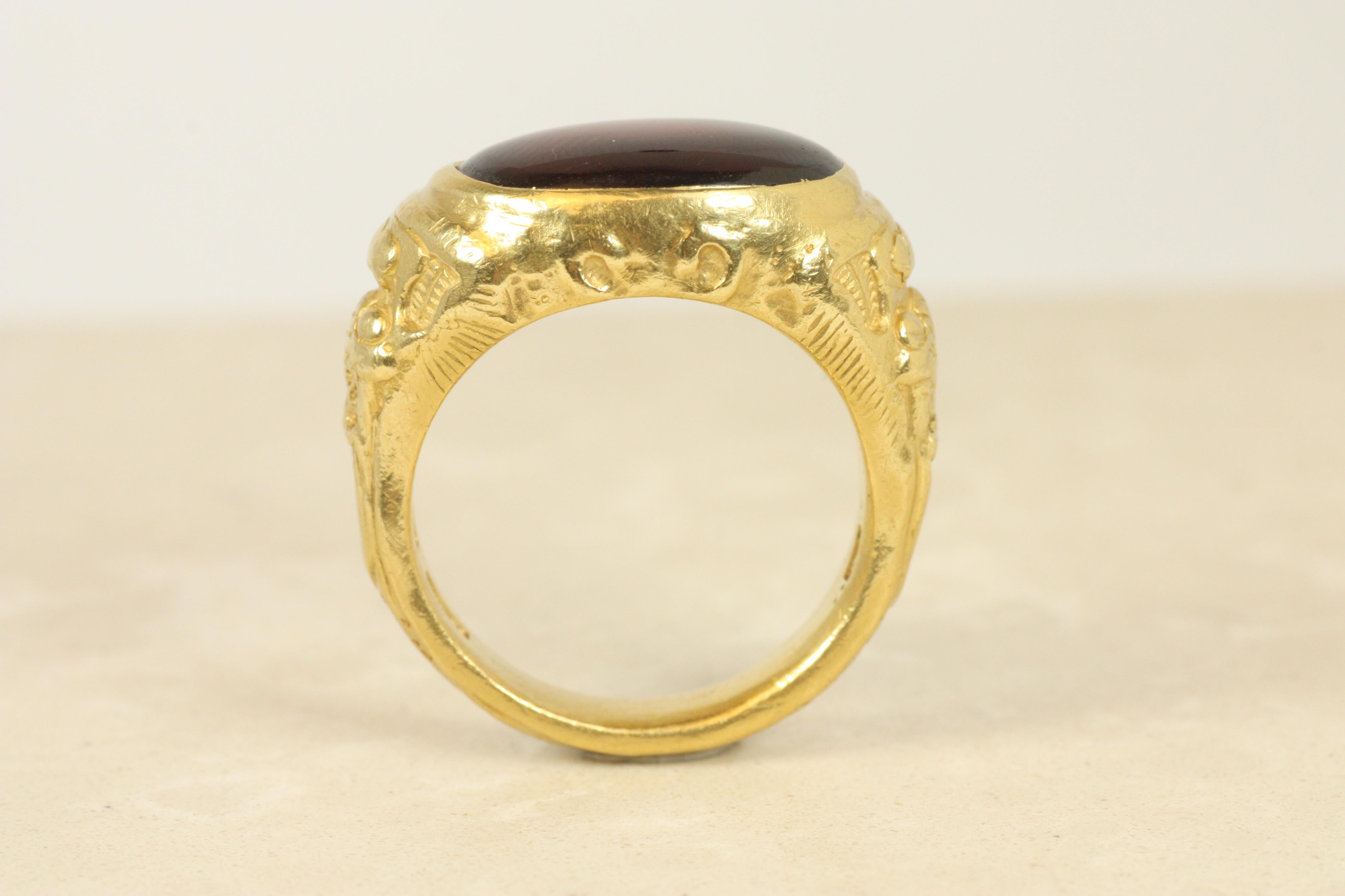 Chinese Dragon Garnet Ring – 22K Yellow Gold, Darlene deSedle For Sale 2