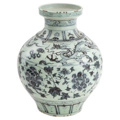 Chinese Dragon Motif Blue & White Porcelain Vase