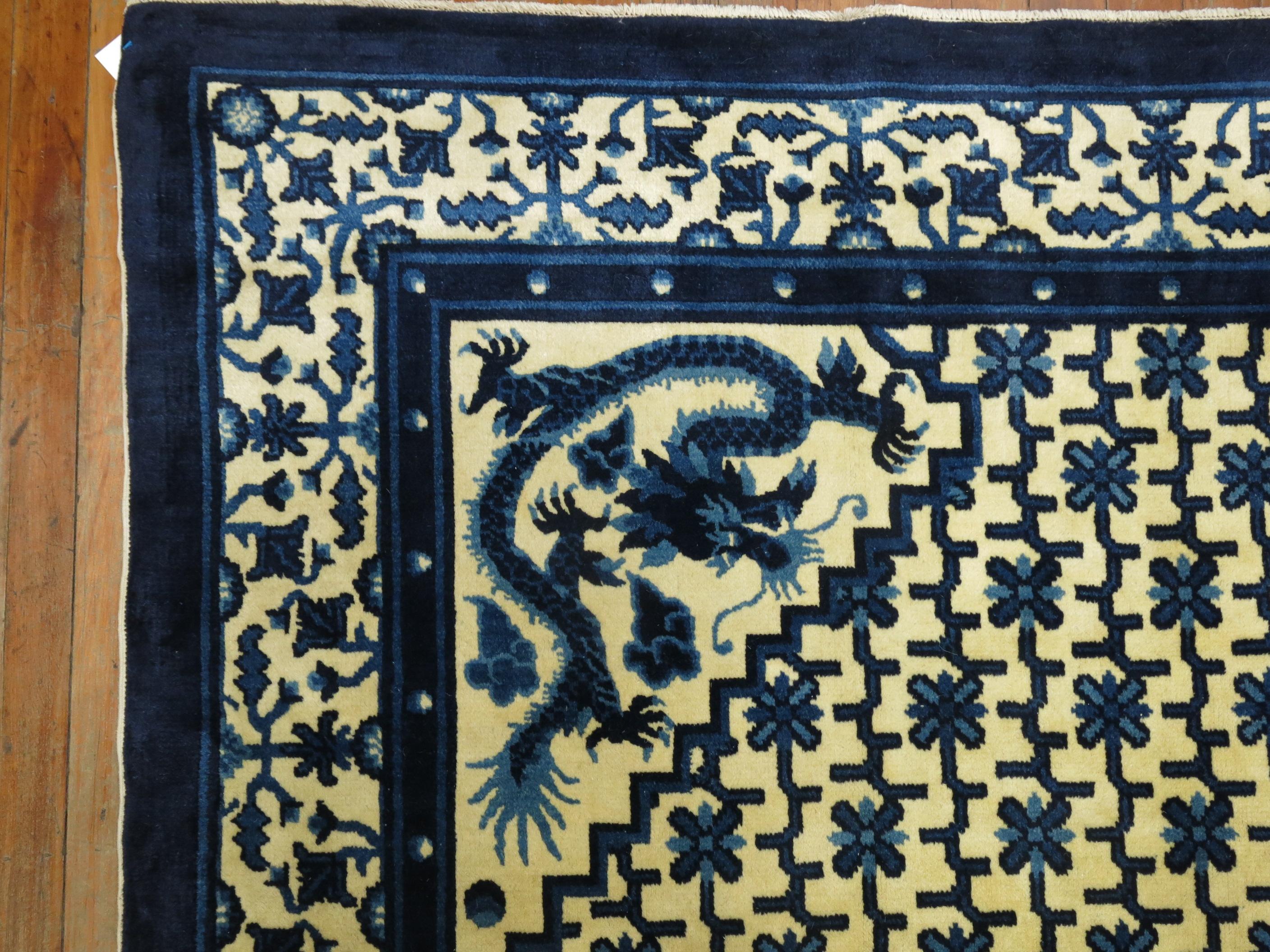 Chinesischer Drache Peking-Teppich (20. Jahrhundert) im Angebot