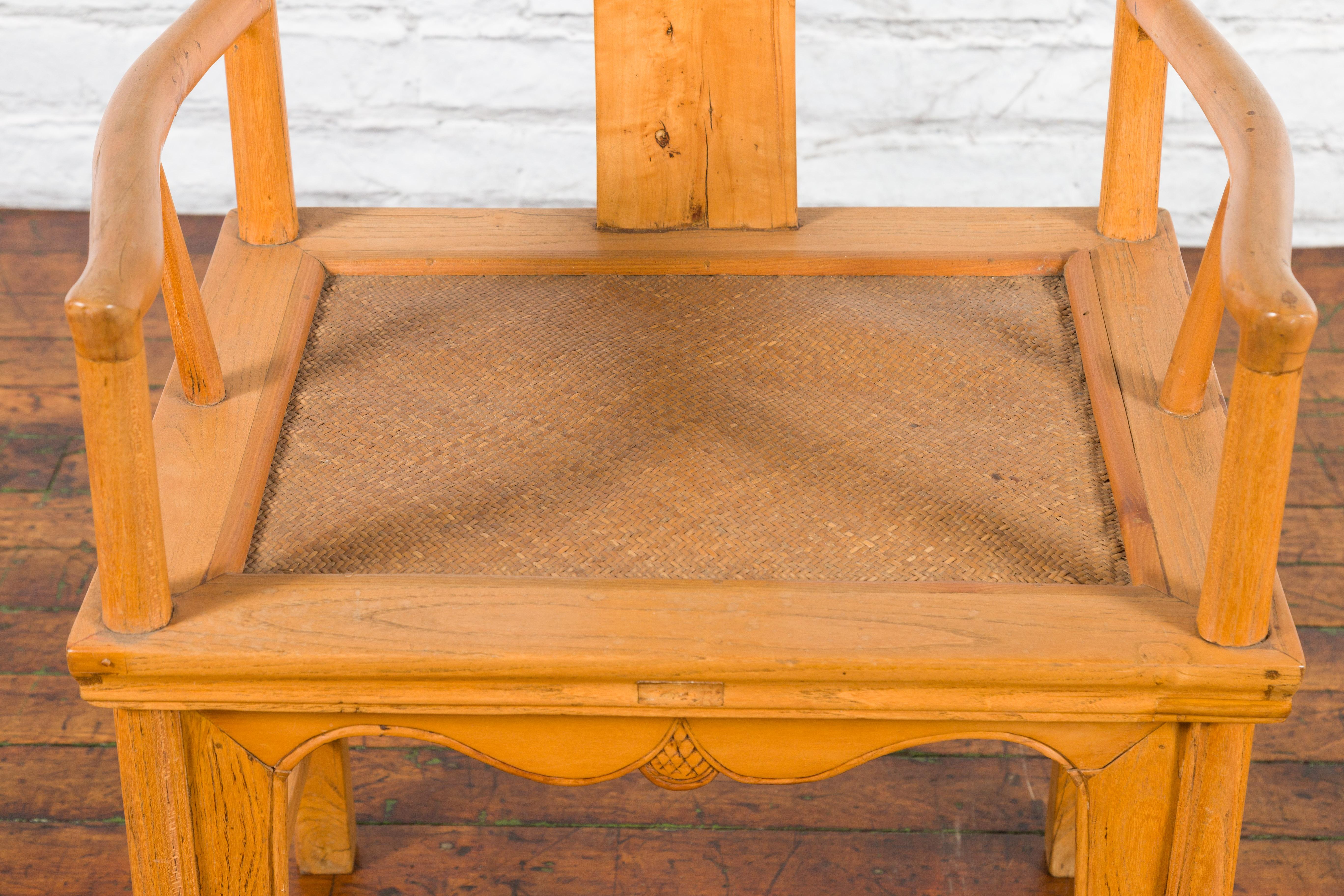 Chinese Early 20th Century Armchair with Hand-Carved Medallion and Rattan Seat For Sale 4