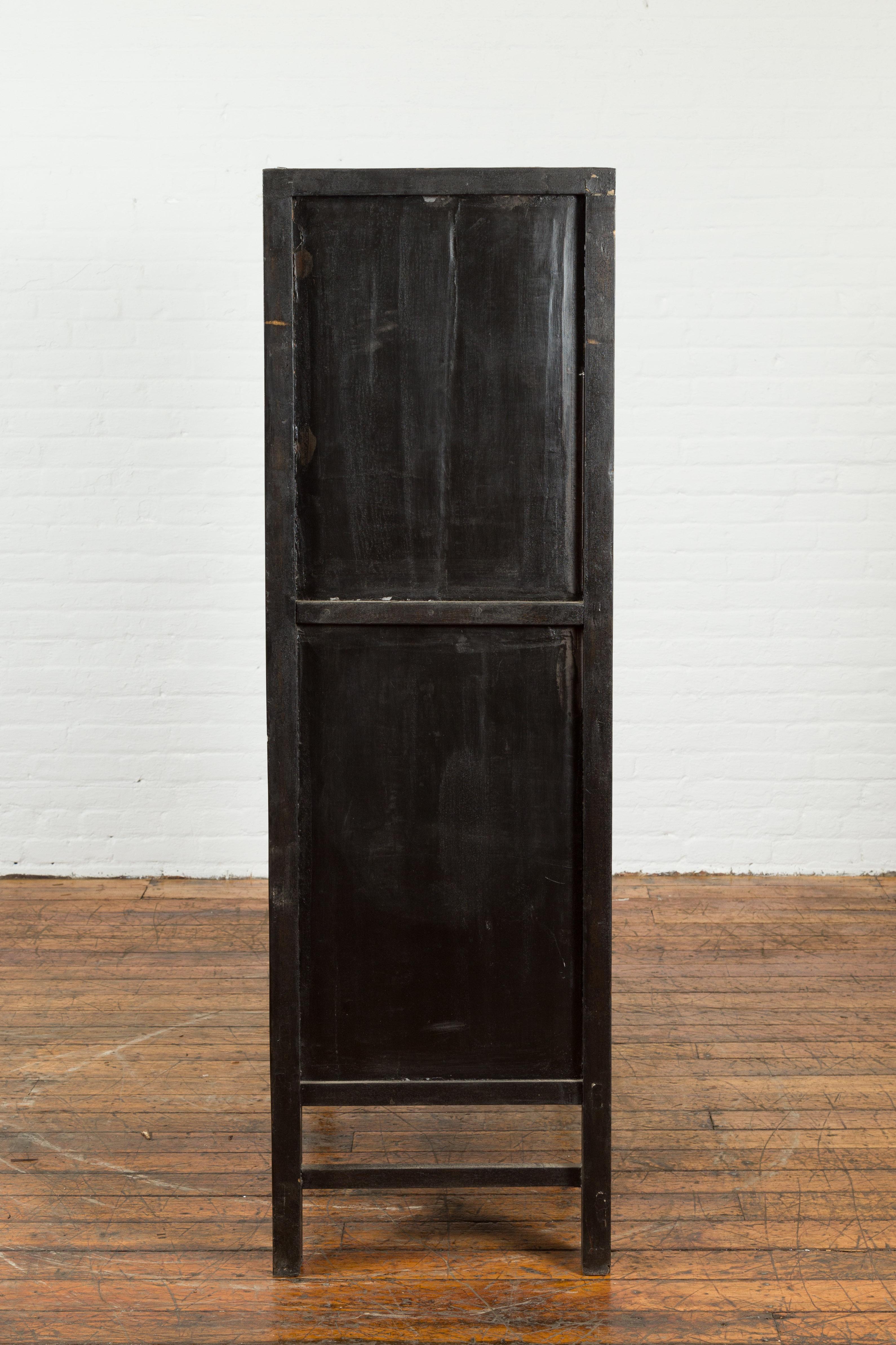 Chinese Early 20th Century Black Lacquer Cabinet with Chinoiserie Décor 7