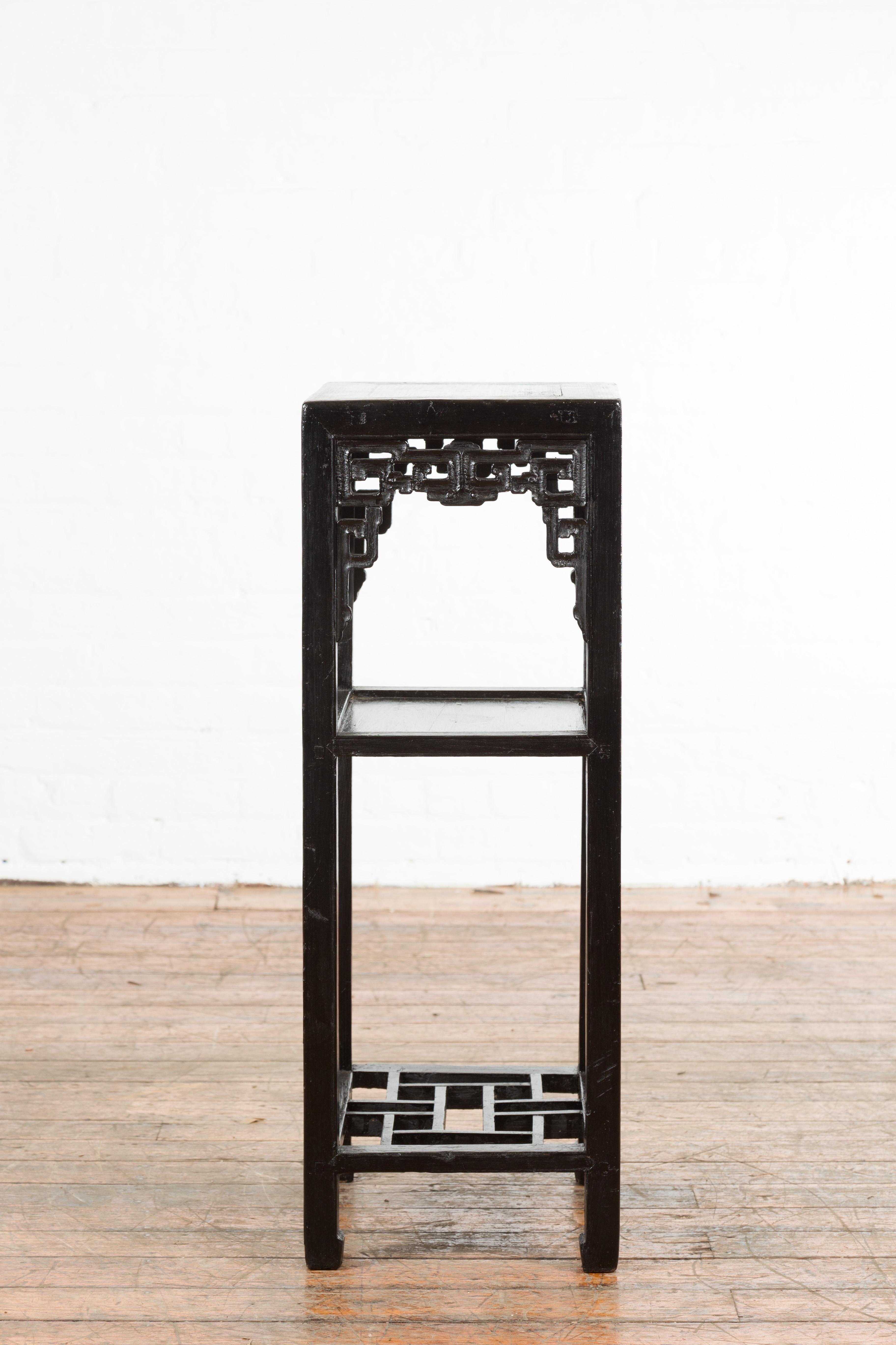 Chinese Early 20th Century Black Lacquered Lamp Table with Fretwork Apron For Sale 6