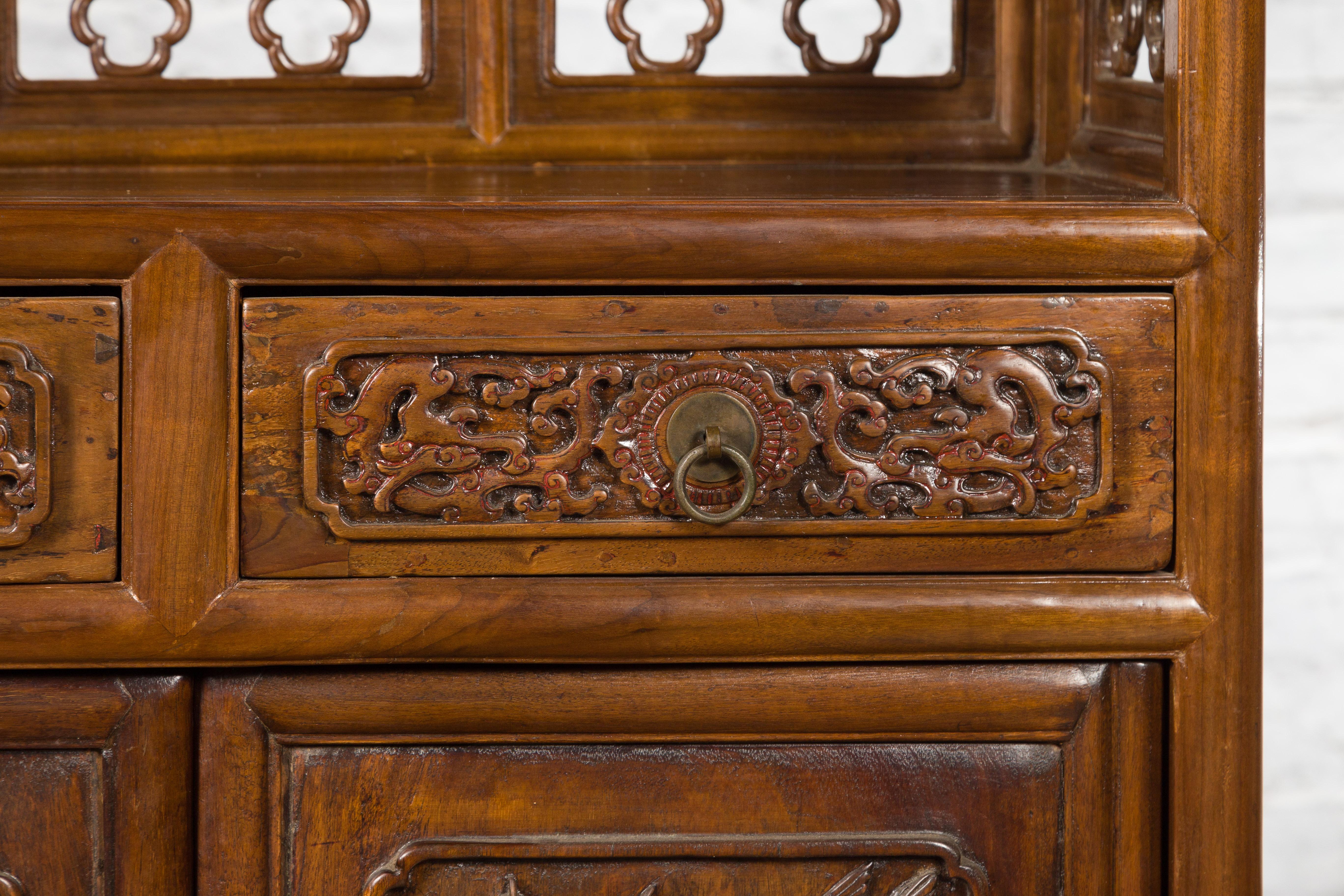 Chinese Early 20th Century Bookcase with Open Shelves, Drawer and Carved Doors For Sale 3
