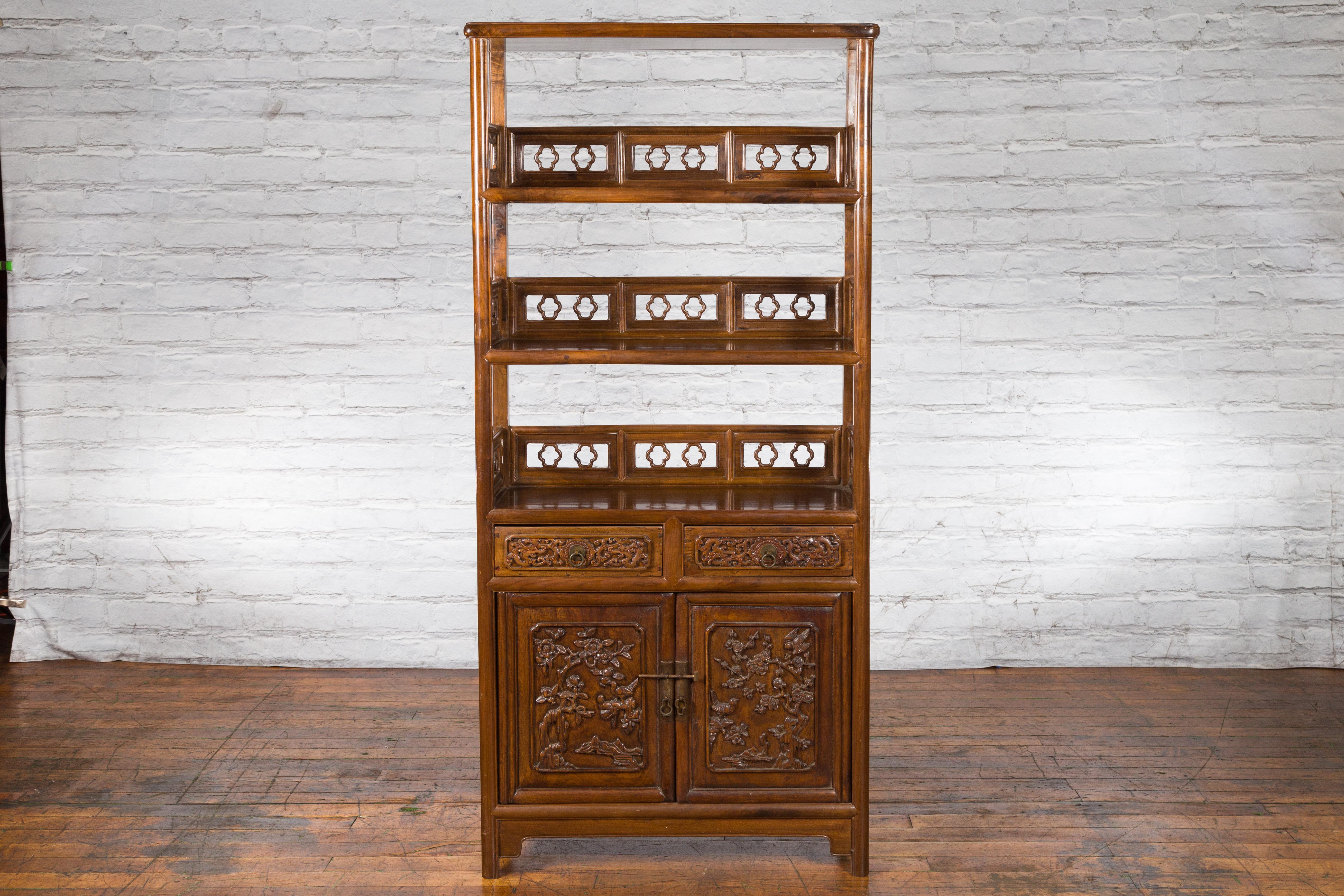 Chinese Early 20th Century Bookcase with Open Shelves, Drawer and Carved Doors For Sale 11