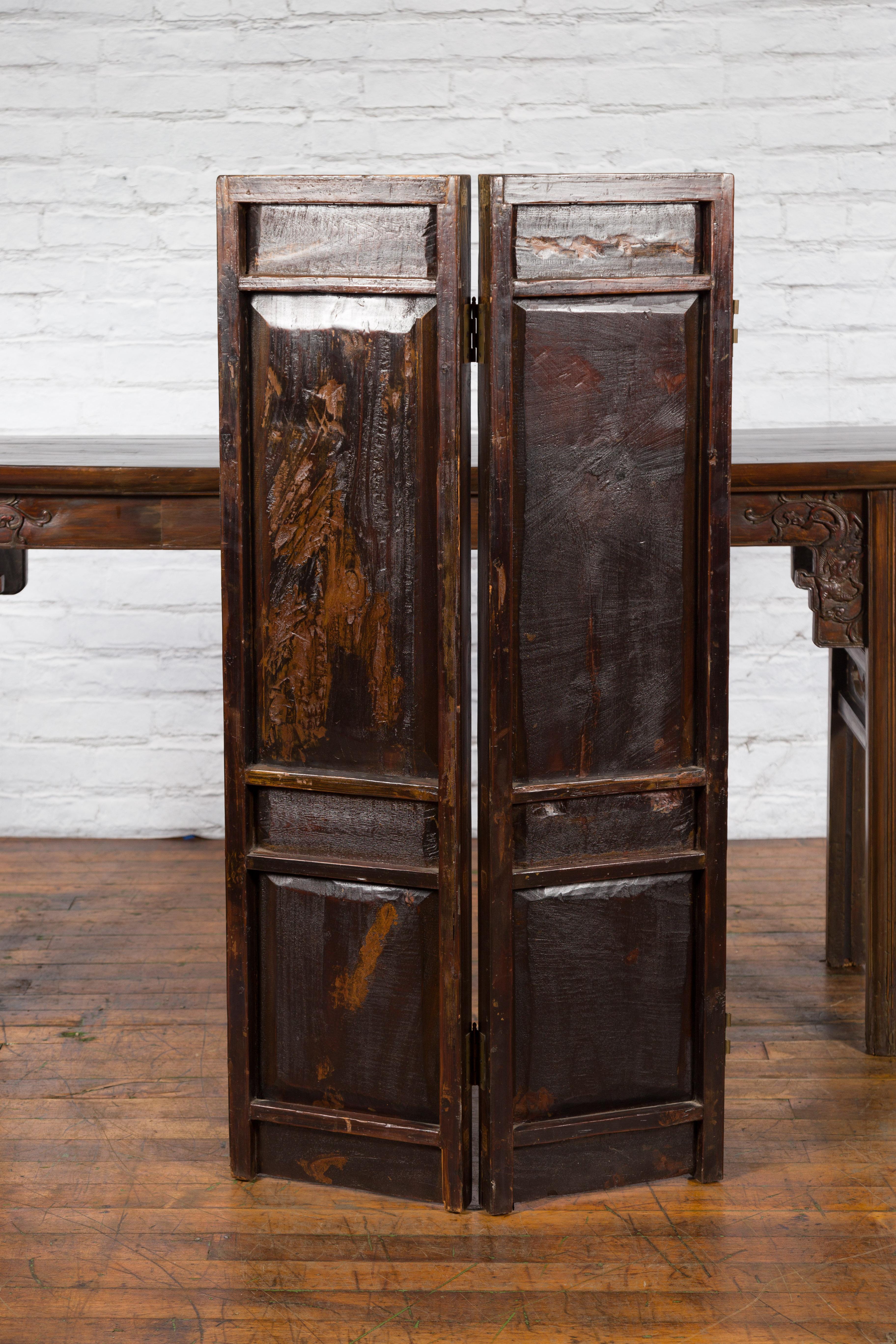 Chinese Early 20th Century Brown and Red Two-Panel Screen with Calligraphy For Sale 13