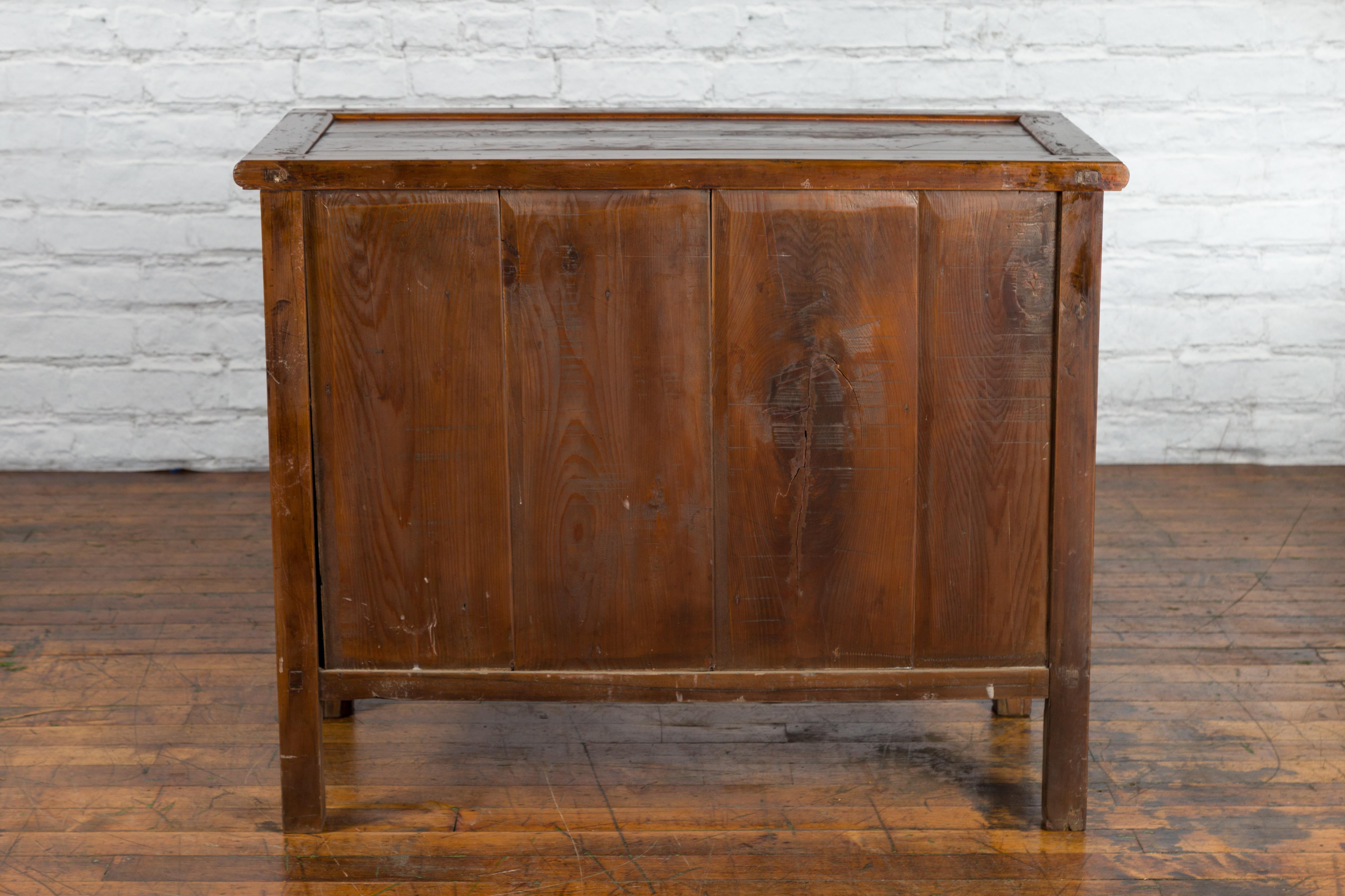 Chinese Early 20th Century Cabinet with Hand-Painted Décor, Doors and Drawers For Sale 10
