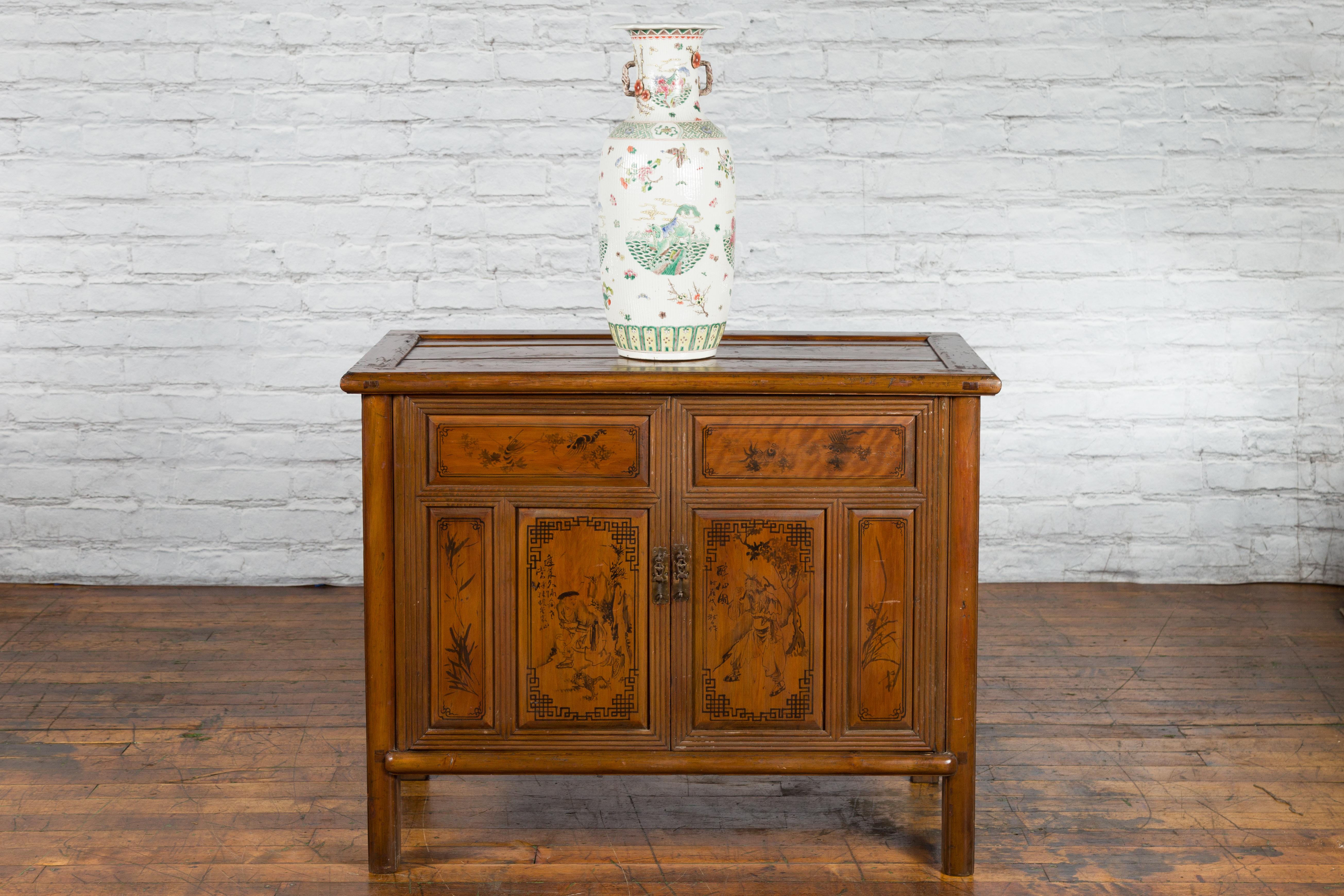 Chinese Early 20th Century Cabinet with Hand-Painted Décor, Doors and Drawers In Good Condition For Sale In Yonkers, NY