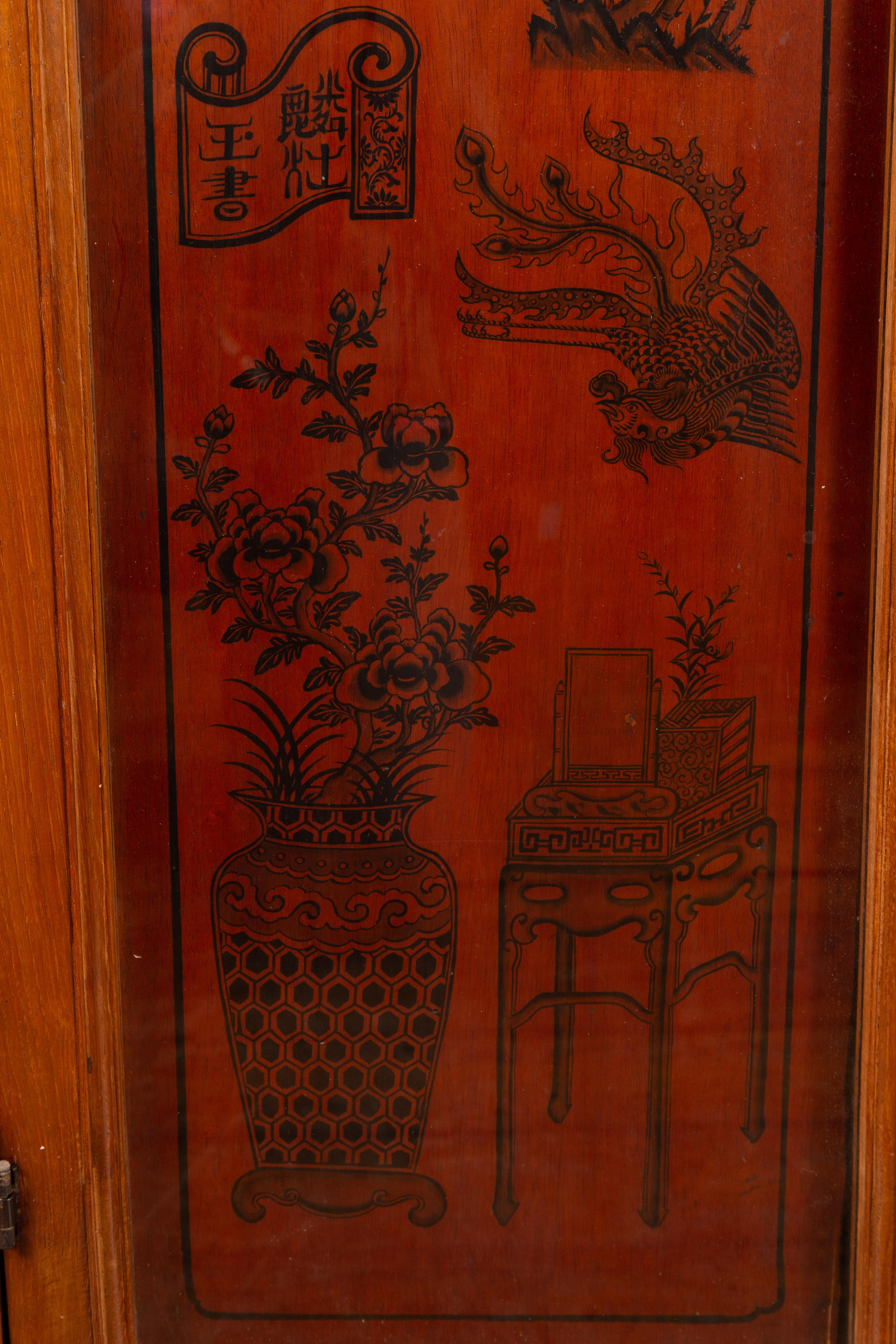Chinese Early 20th Century Cabinet with Ink-Decorated Panels under Glass For Sale 7