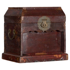 Chinese Early 20th Century Document Box with Scalloped Décor and Removable Panel