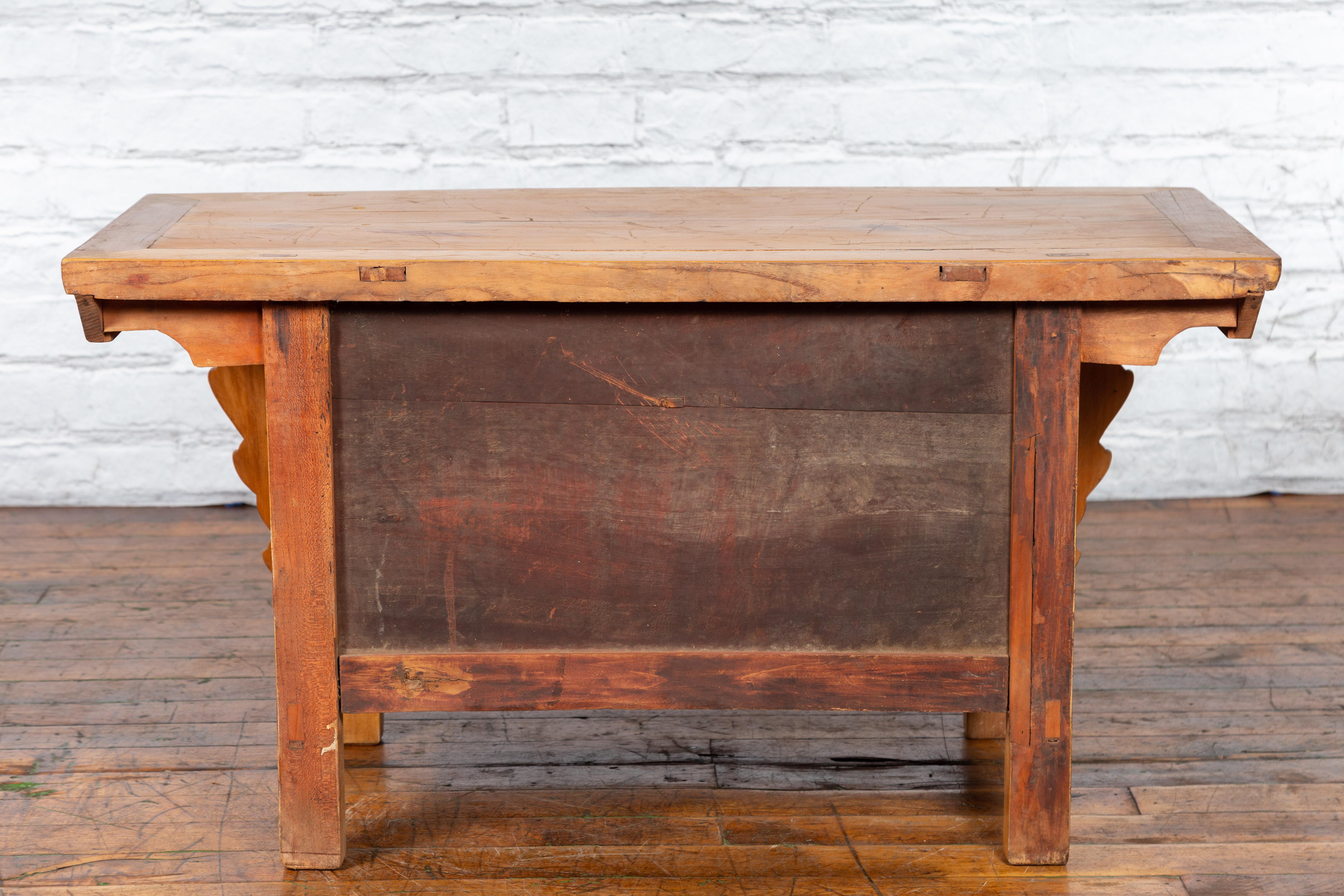 Chinese Early 20th Century Elm Sideboard with Carved Spandrels and Apron For Sale 14