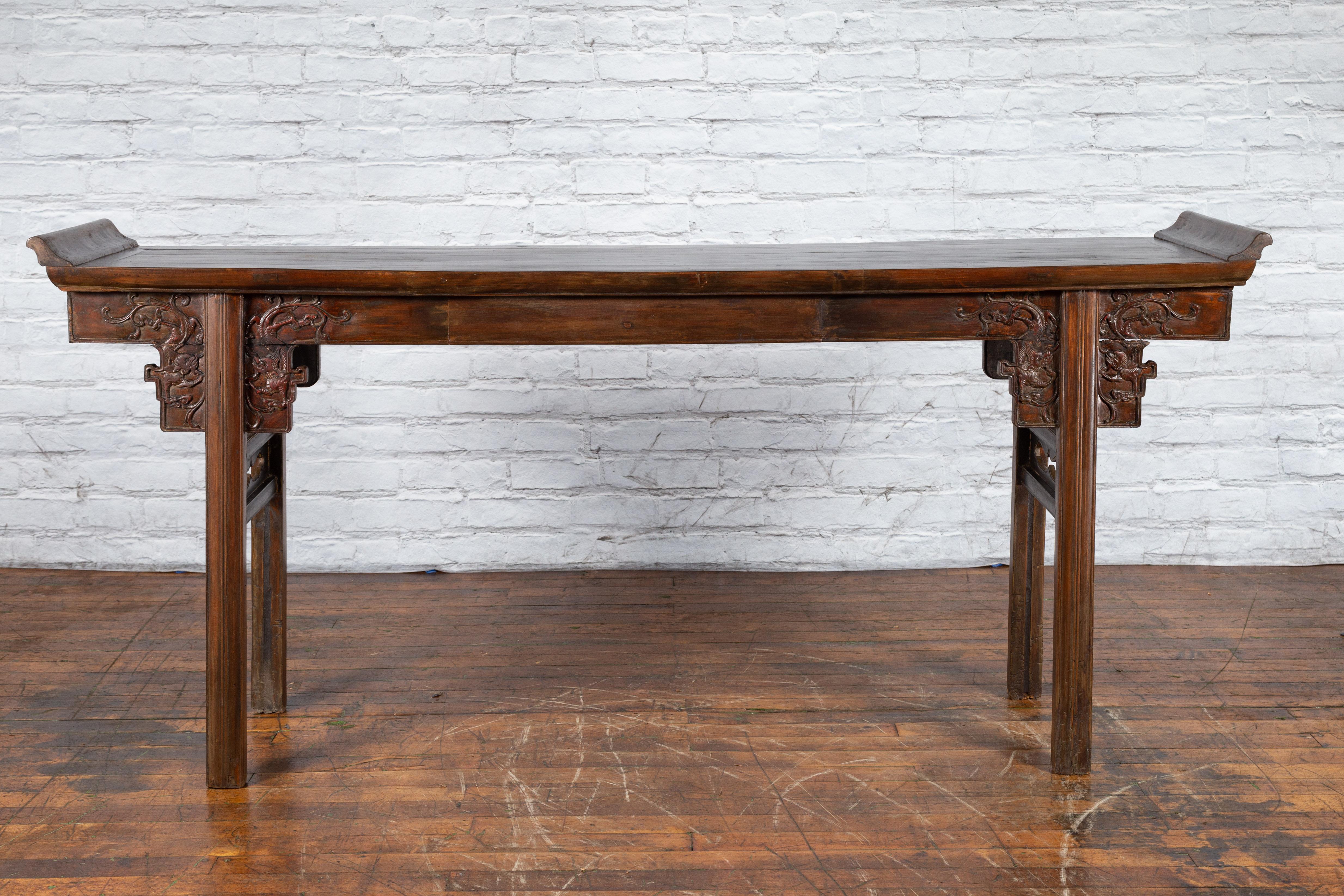 Chinese Early 20th Century Elmwood Altar Console Table with Carved Dragon Motifs For Sale 1