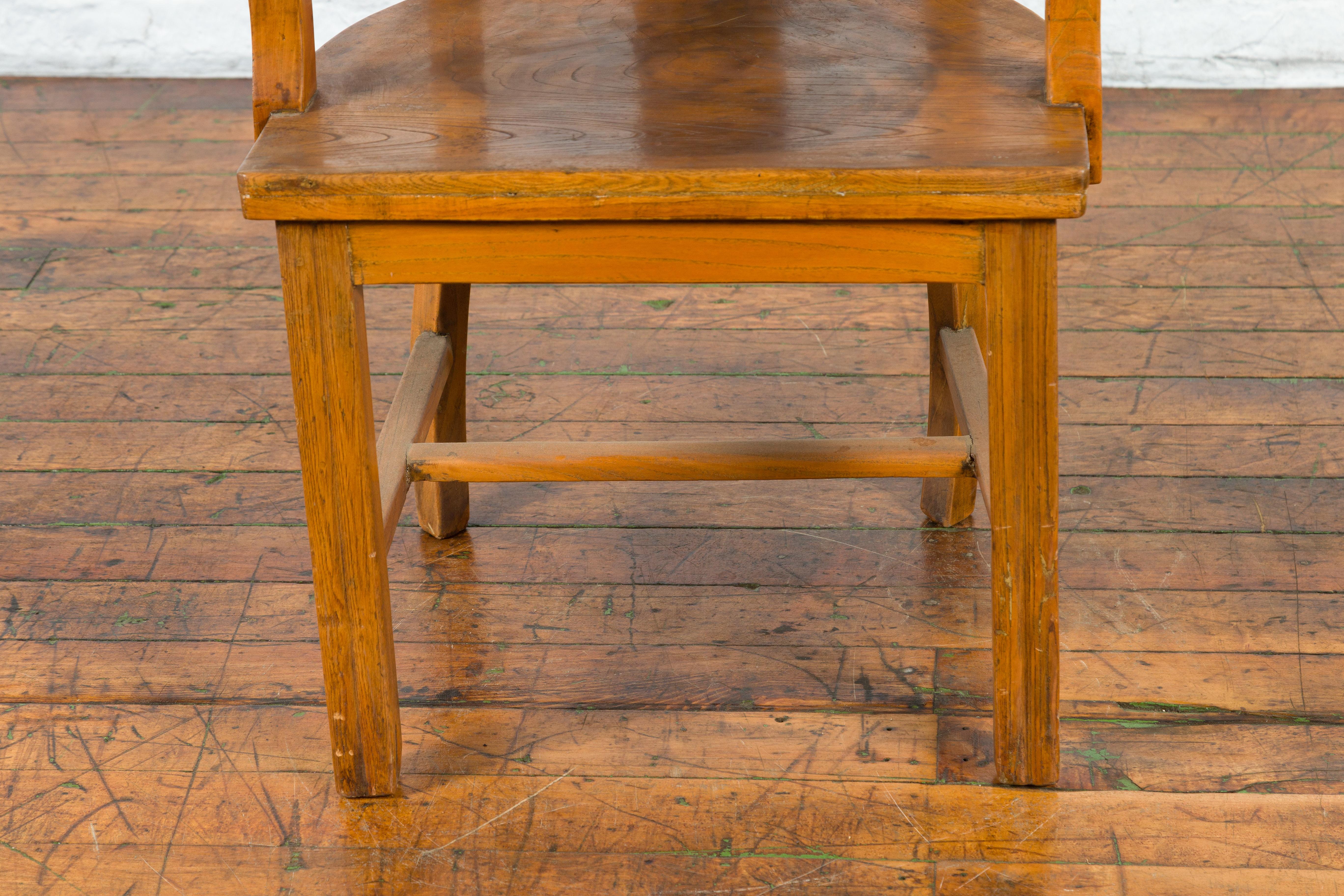Chinese Early 20th Century Horseshoe Back Armchair with Carved Reeded Splat For Sale 9