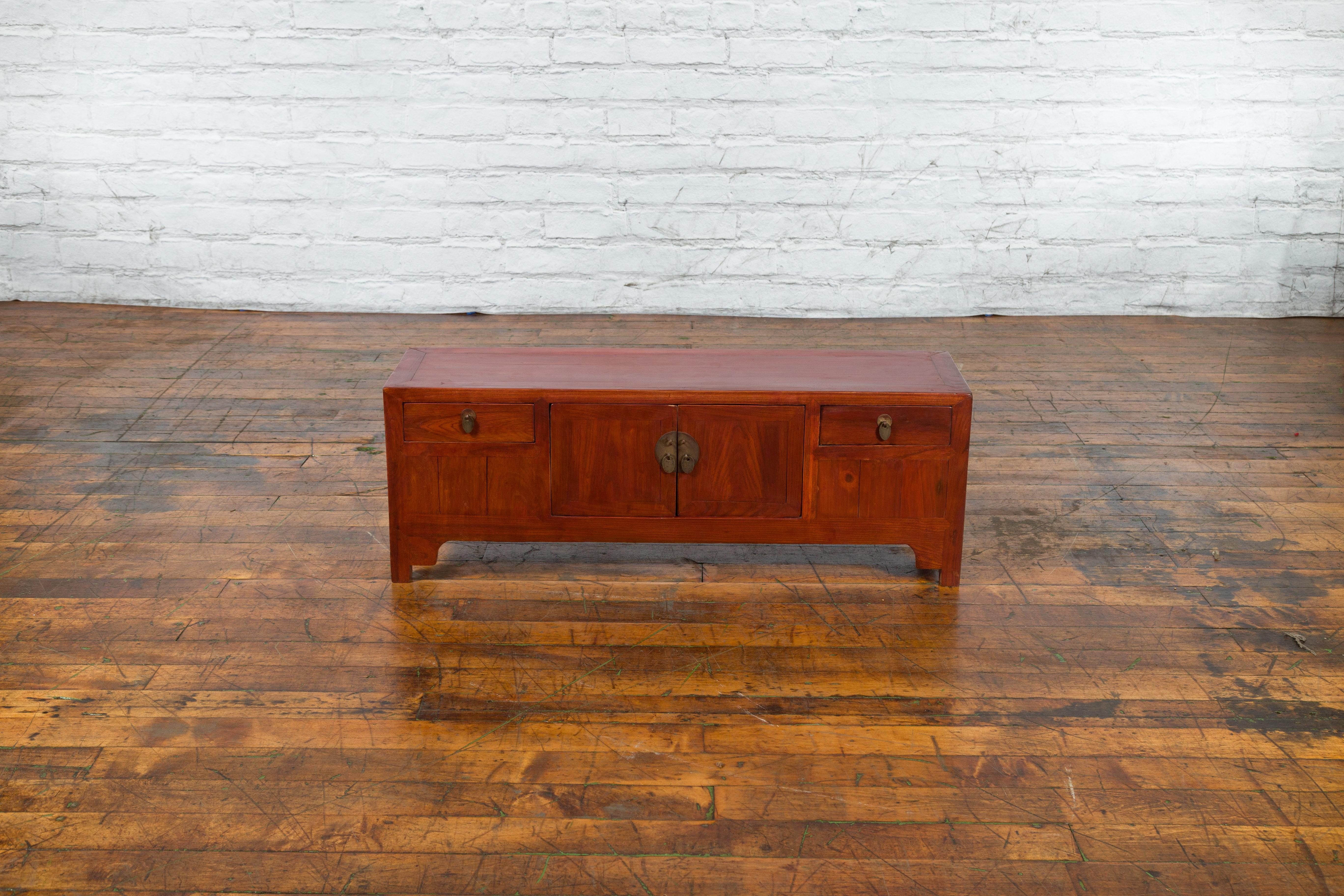 Chinese Early 20th Century Low Chest with Drawers, Doors and Brass Hardware For Sale 2