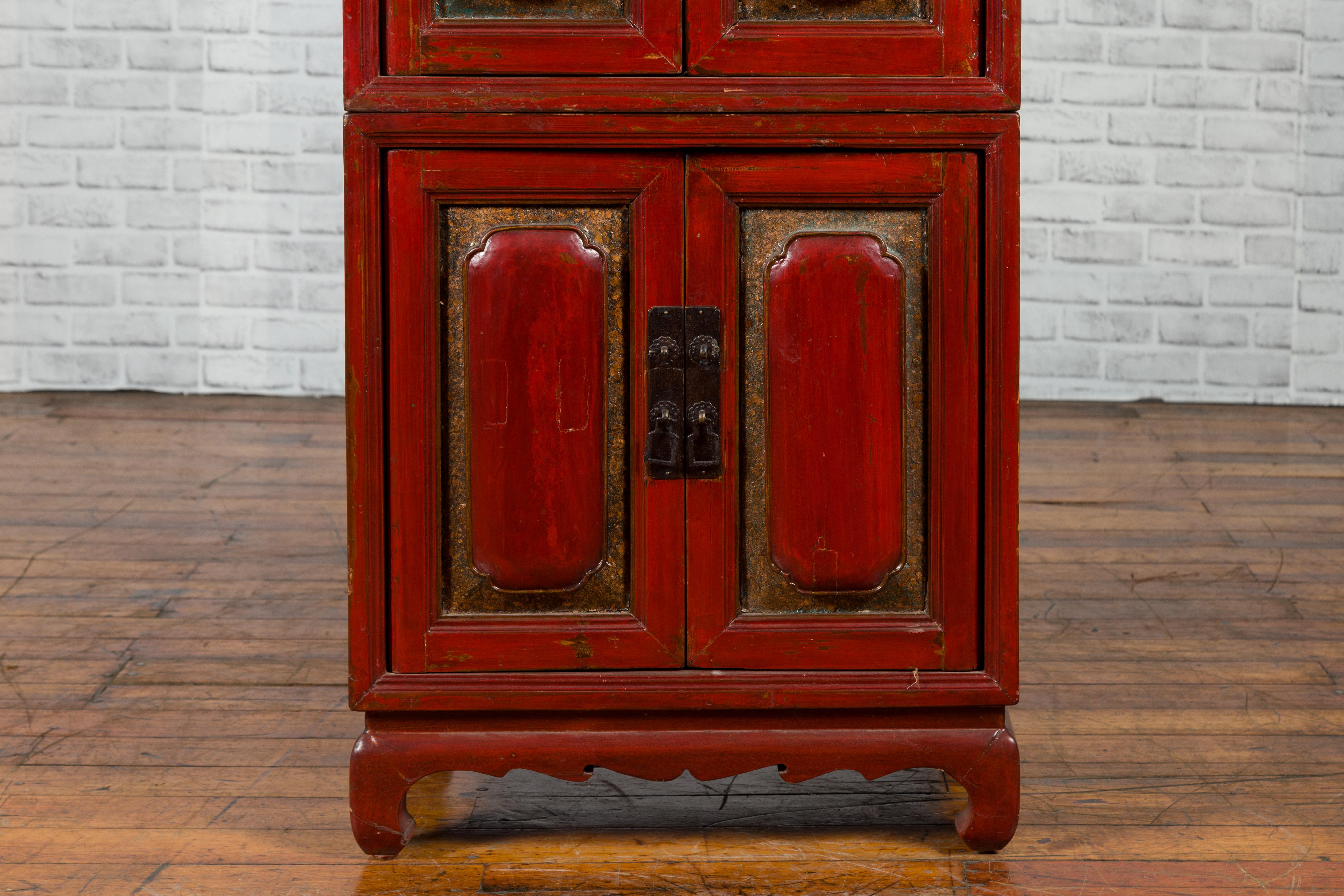 Chinese Early 20th Century Red Lacquer Three-Section Stackable Cabinet In Good Condition For Sale In Yonkers, NY